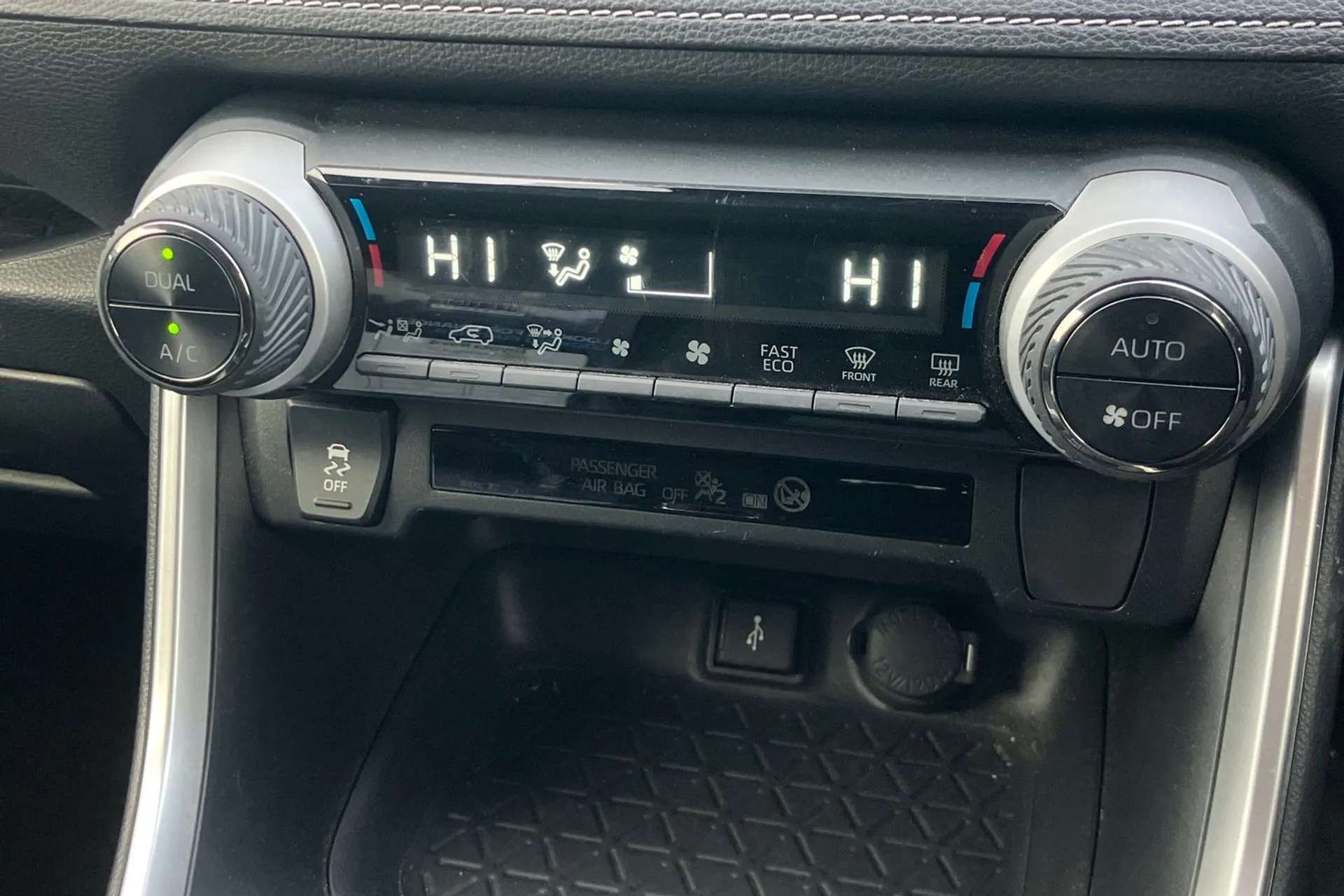 2020 TOYOTA RAV4 2020 TOYOTA RAV4