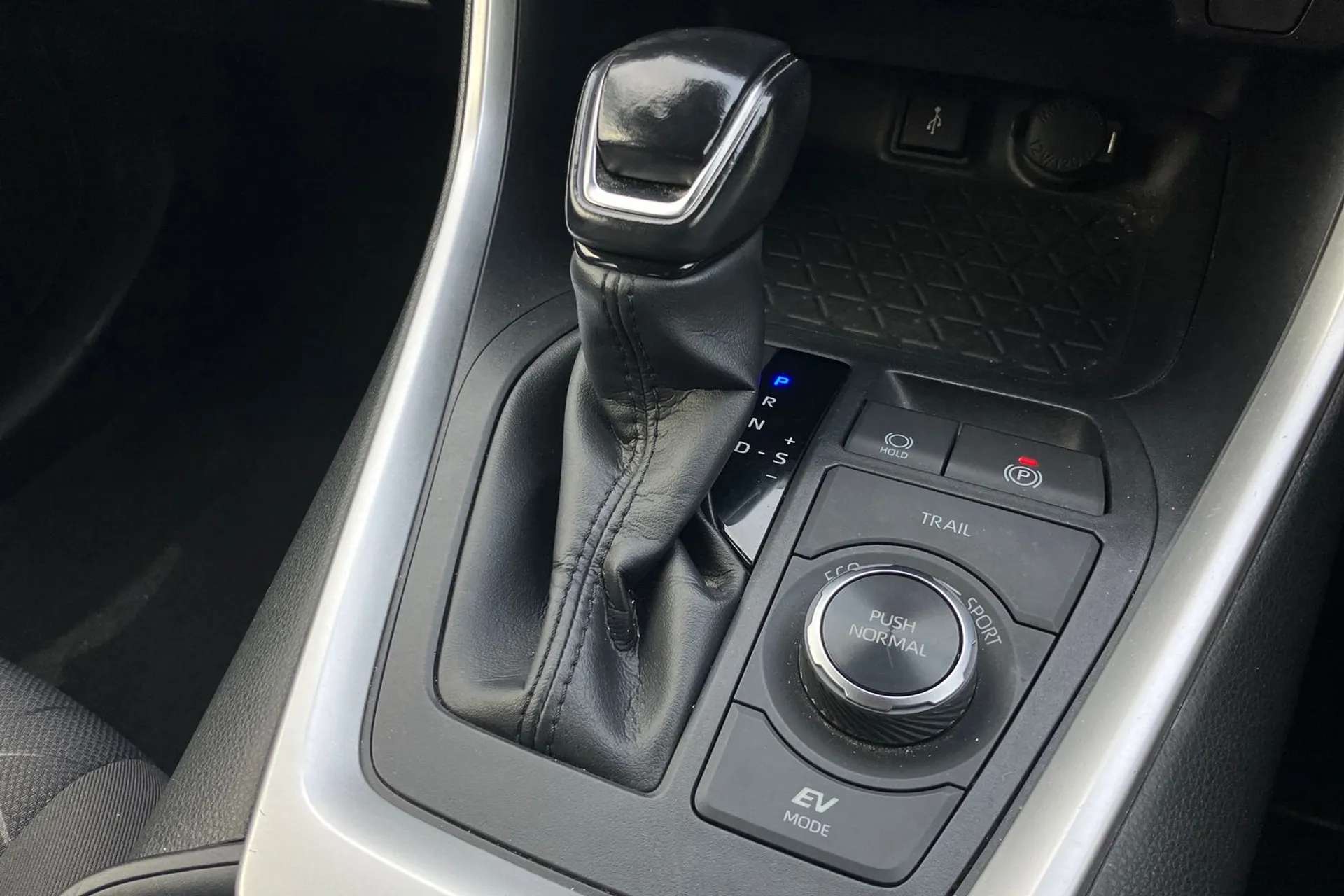 2020 TOYOTA RAV4 2020 TOYOTA RAV4