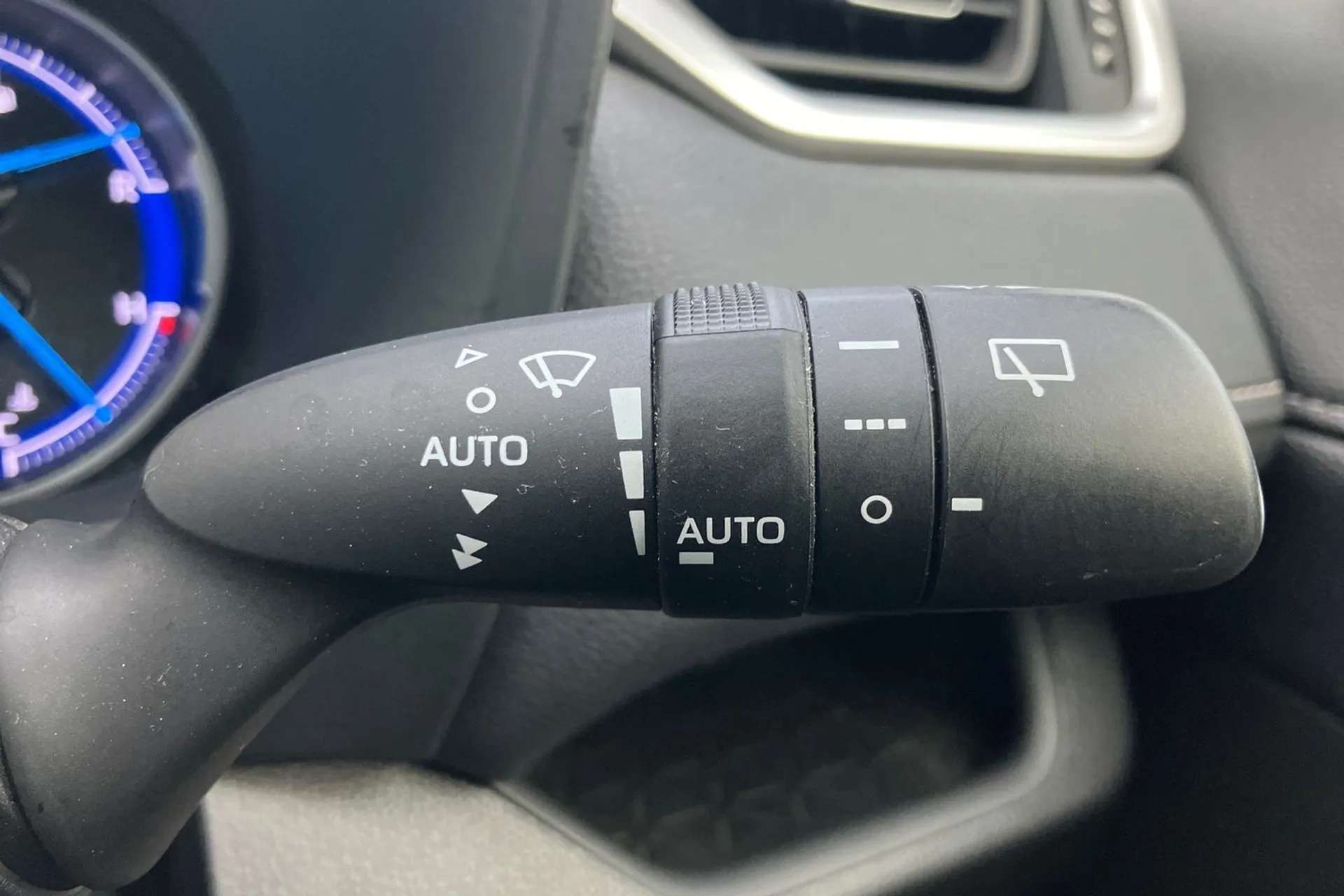 2020 TOYOTA RAV4 2020 TOYOTA RAV4