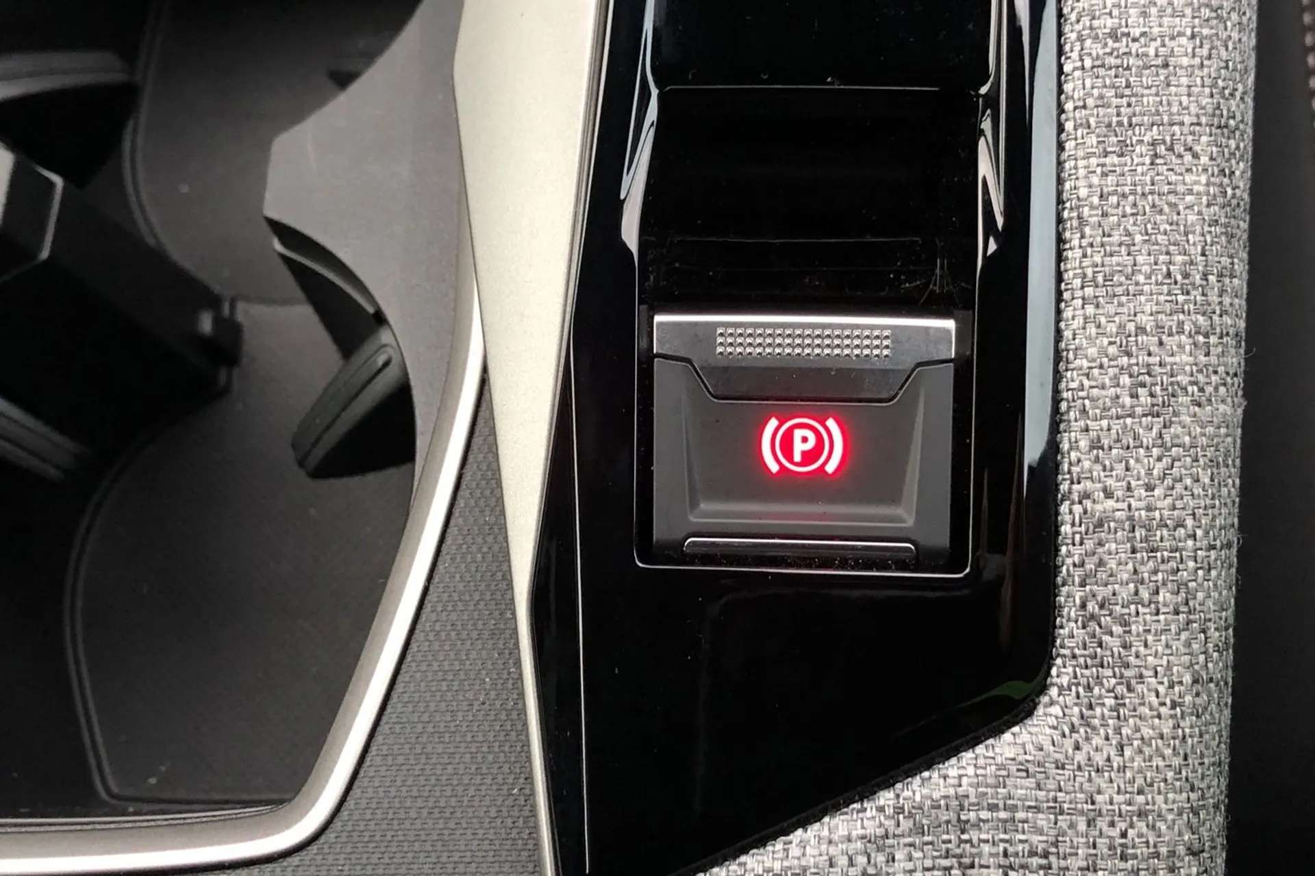 2025 PEUGEOT 3008 2025 PEUGEOT 3008