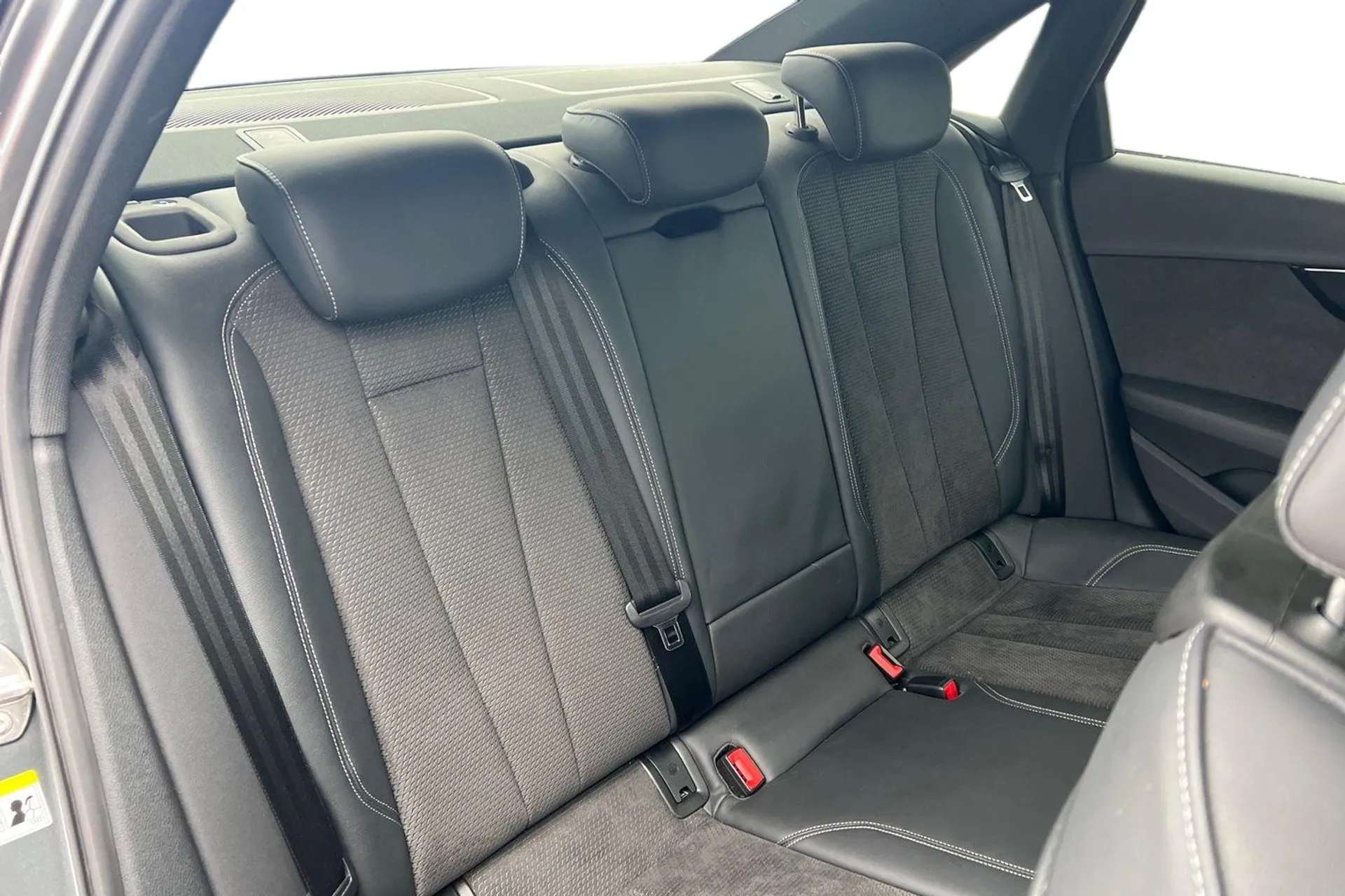 2020 AUDI A4 2020 AUDI A4