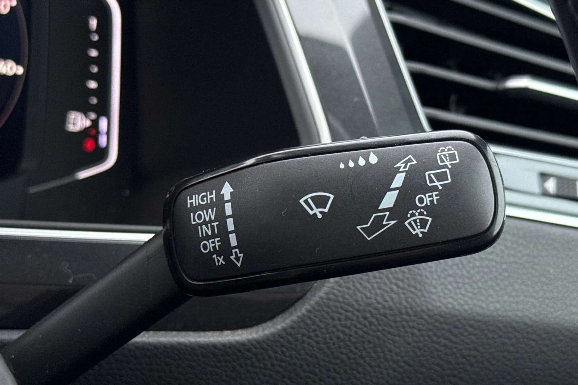 2019 VOLKSWAGEN TIGUAN 2019 VOLKSWAGEN TIGUAN