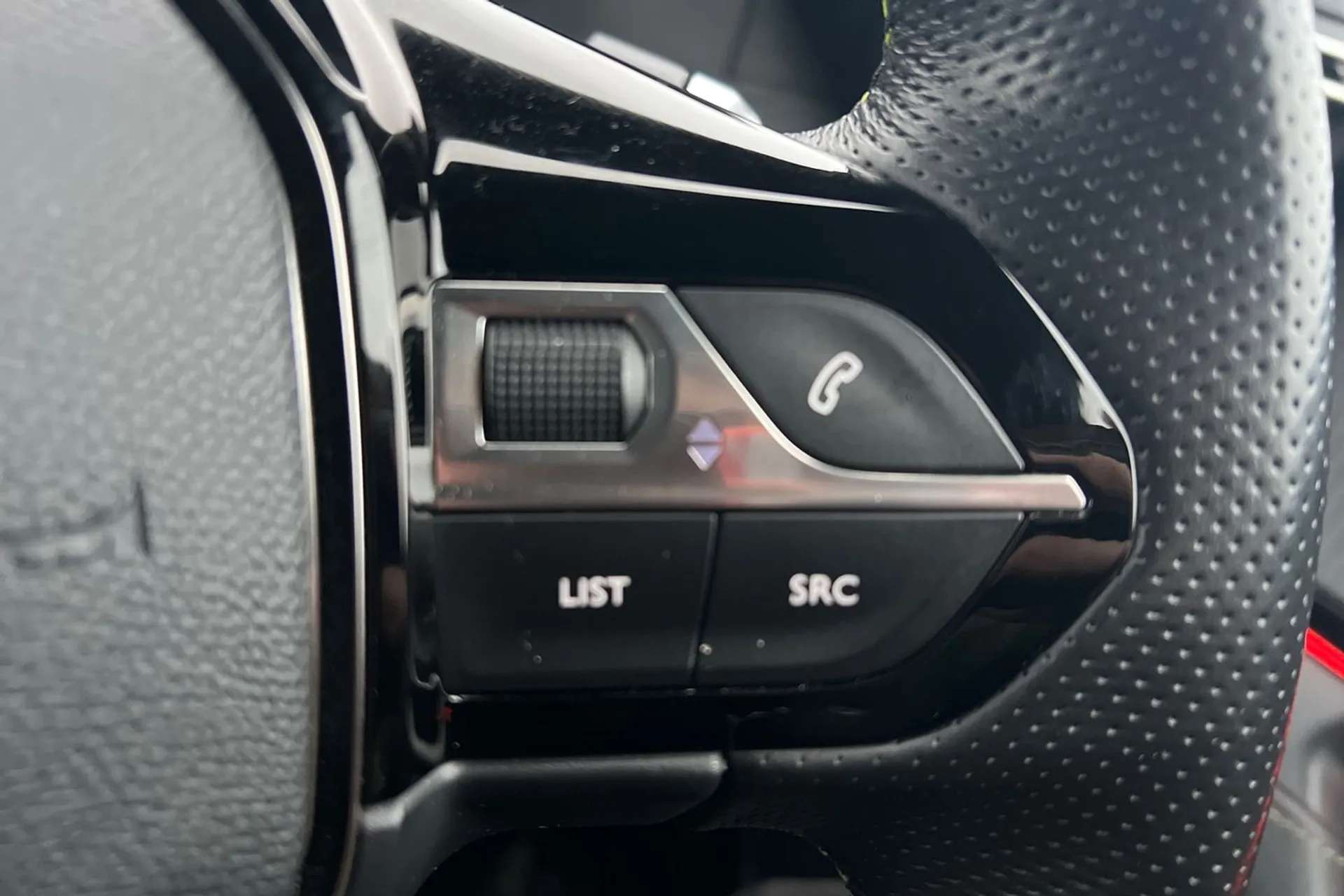 2021 PEUGEOT 2008 2021 PEUGEOT 2008