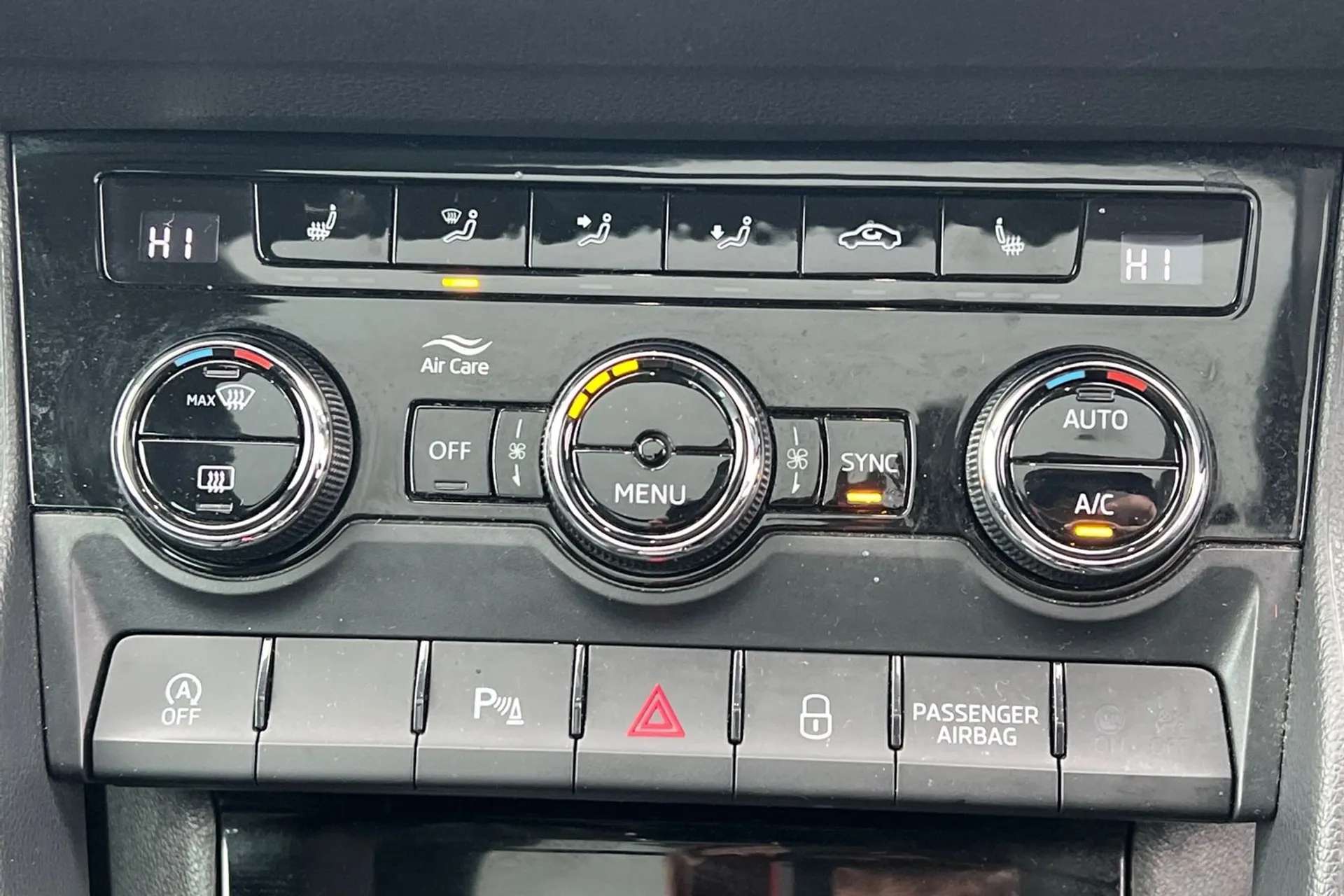 2019 SKODA KAROQ 2019 SKODA KAROQ