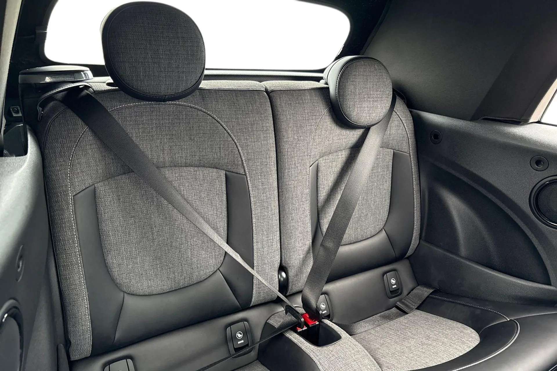 2017 MINI CONVERTIBLE 2017 MINI CONVERTIBLE