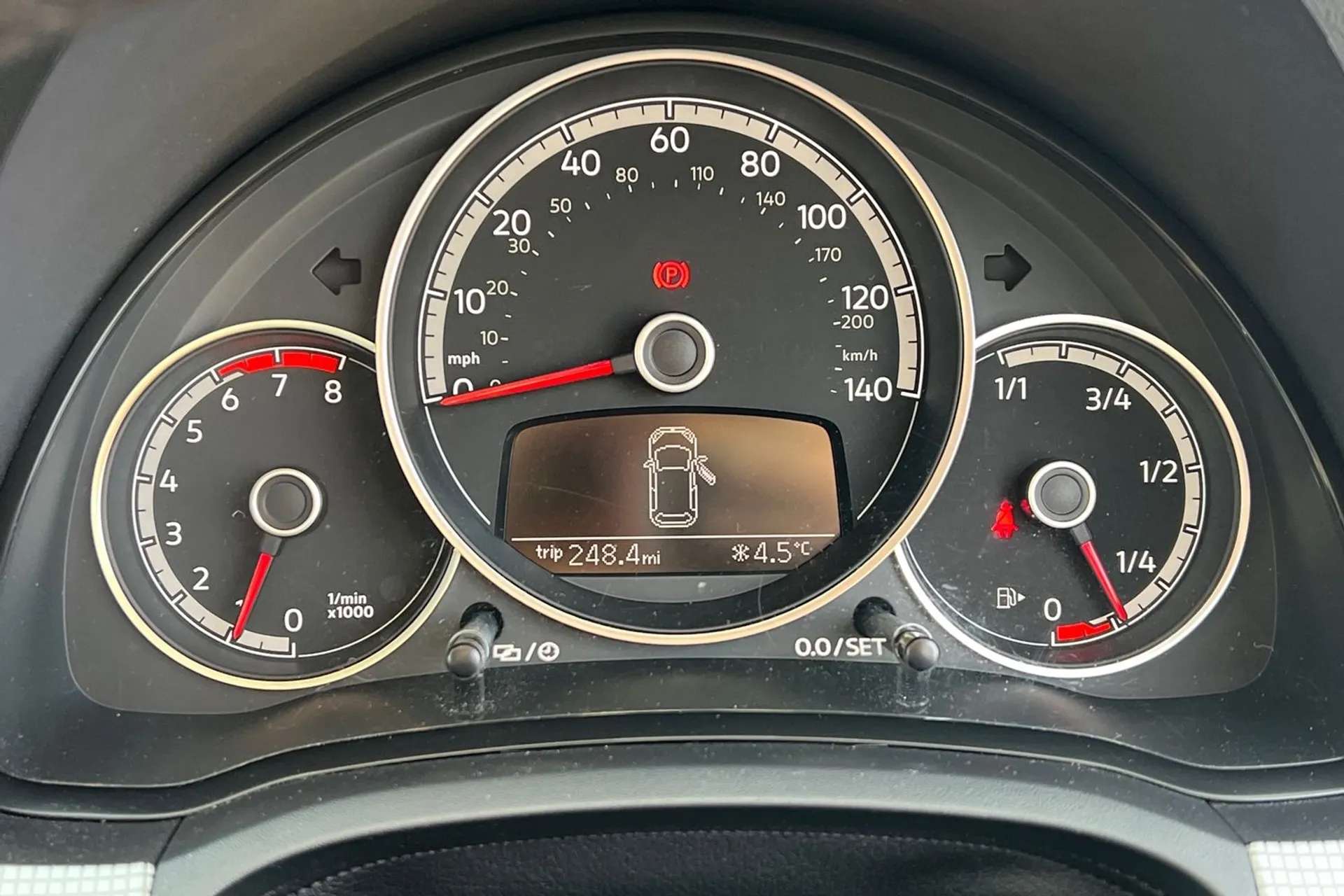 2018 VOLKSWAGEN UP 2018 VOLKSWAGEN UP