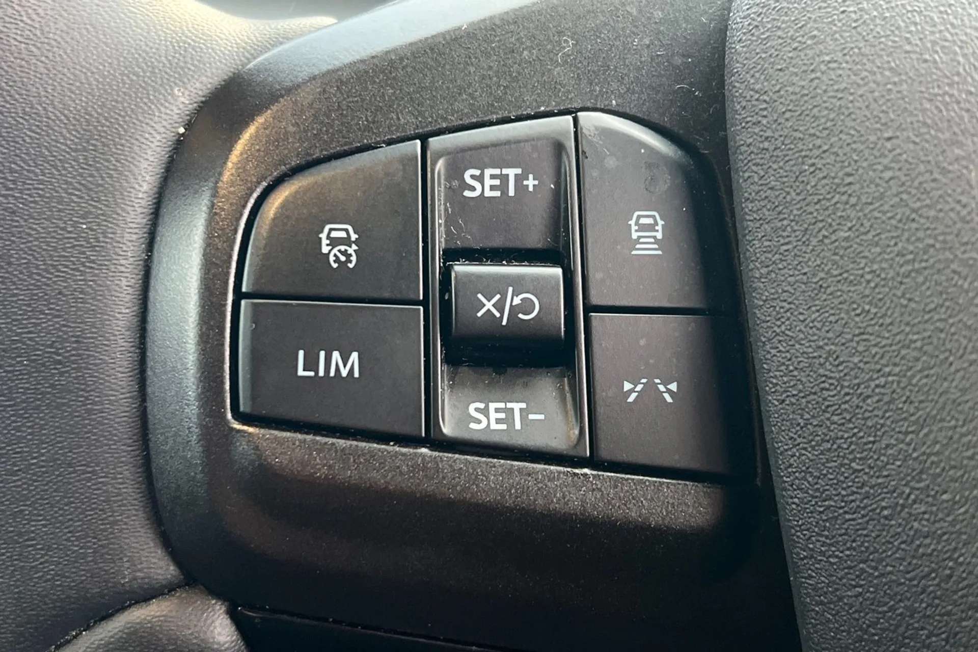 2021 FORD MUSTANG MACH-E 2021 FORD MUSTANG MACH-E