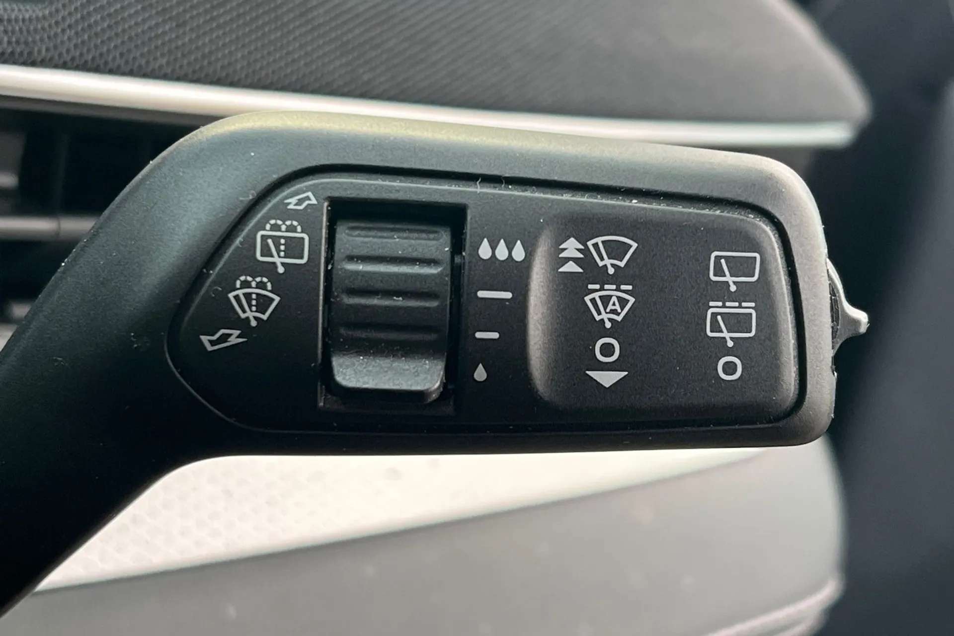 2021 FORD MUSTANG MACH-E 2021 FORD MUSTANG MACH-E