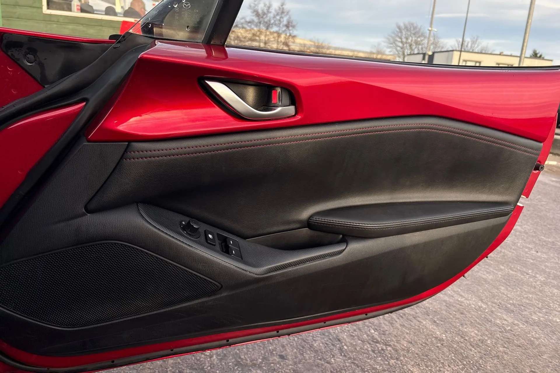 2018 MAZDA MX-5 2018 MAZDA MX-5