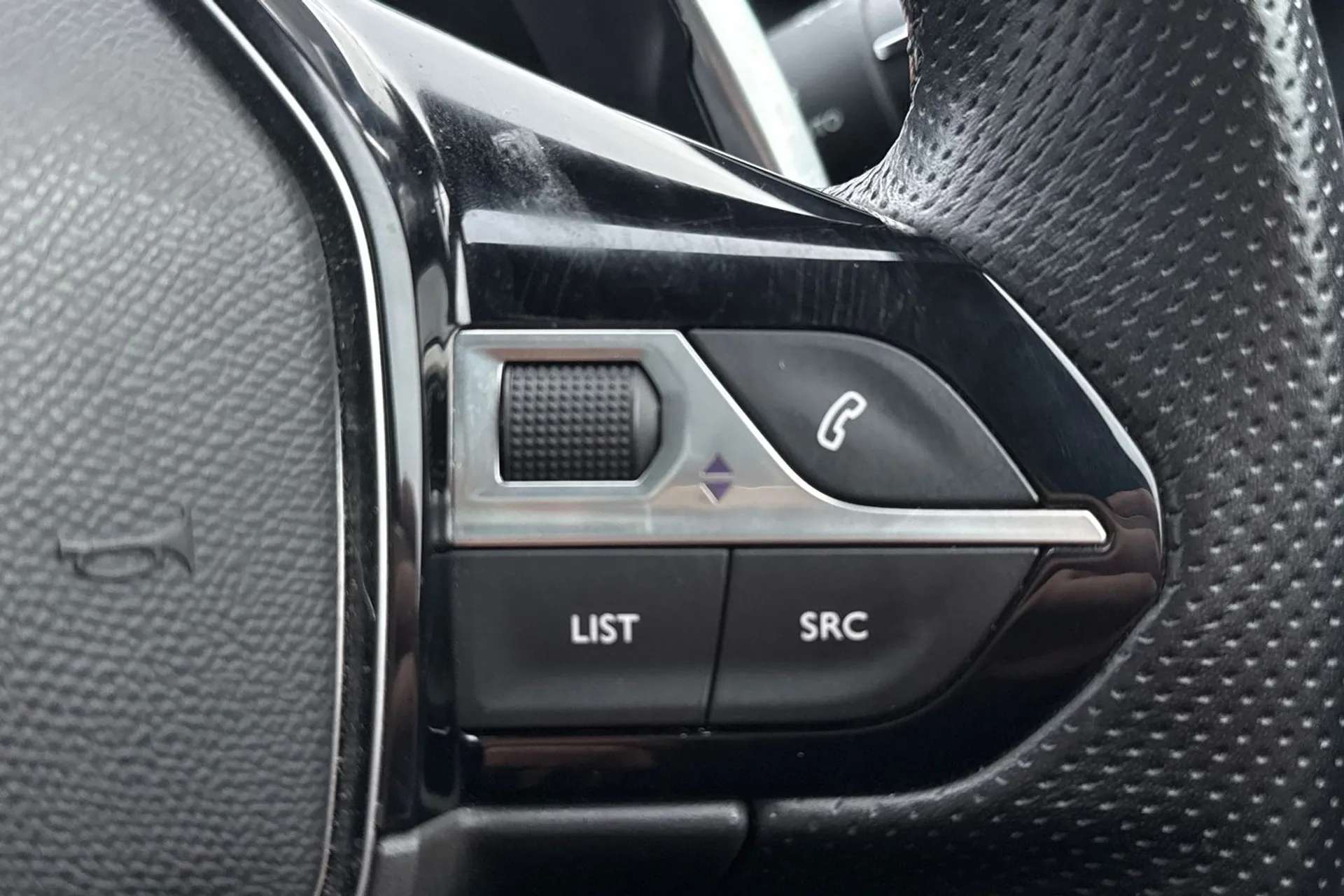 2020 PEUGEOT 5008 2020 PEUGEOT 5008