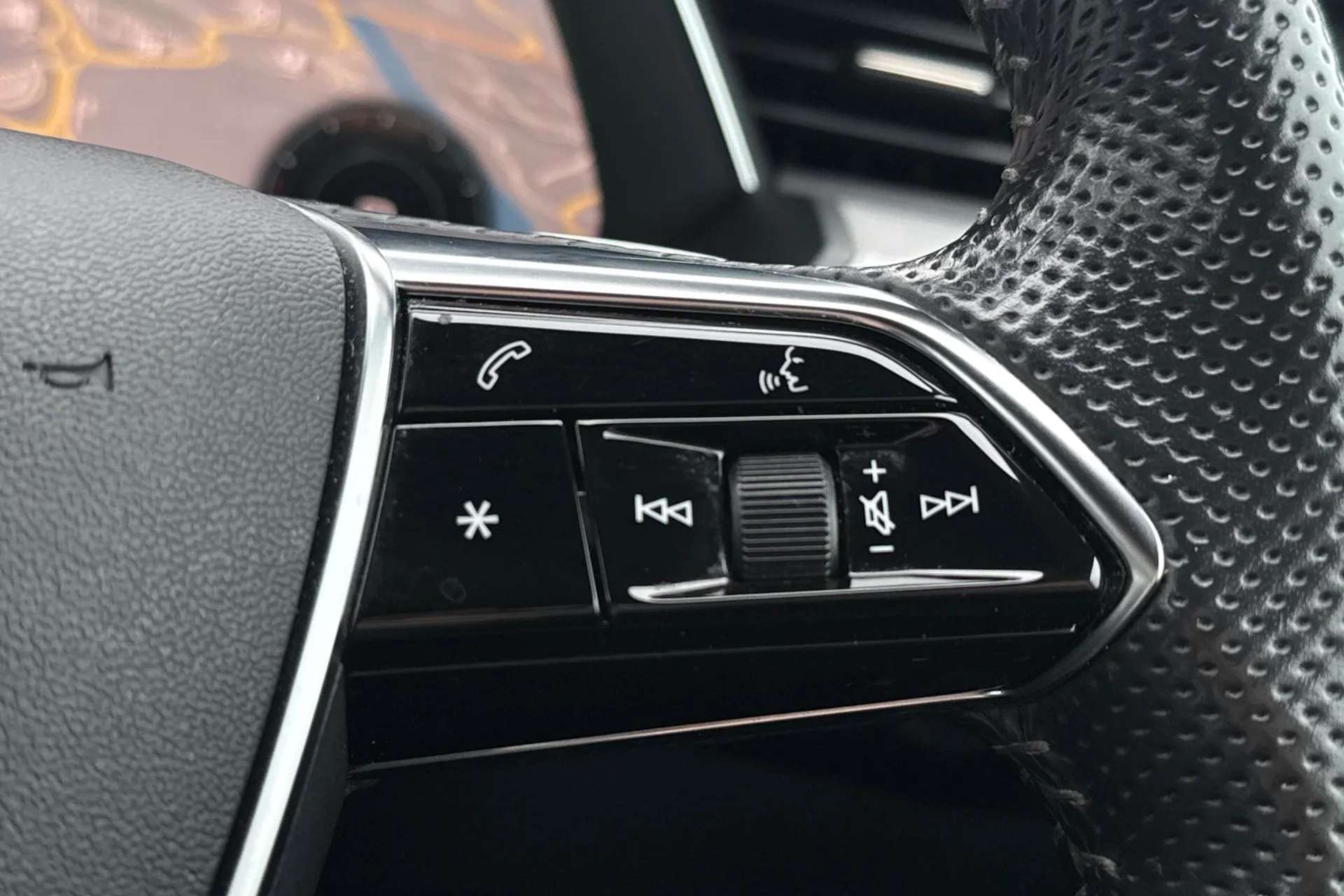 2020 AUDI E-TRON 2020 AUDI E-TRON