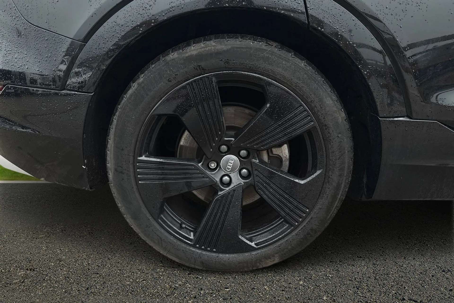 2020 AUDI E-TRON 2020 AUDI E-TRON