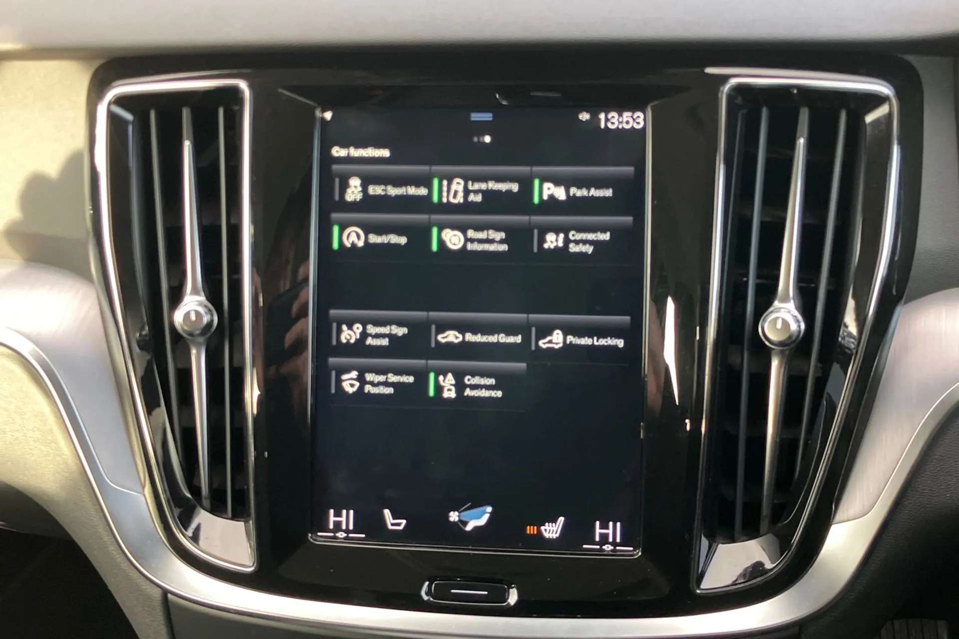 2019 VOLVO V60 2019 VOLVO V60