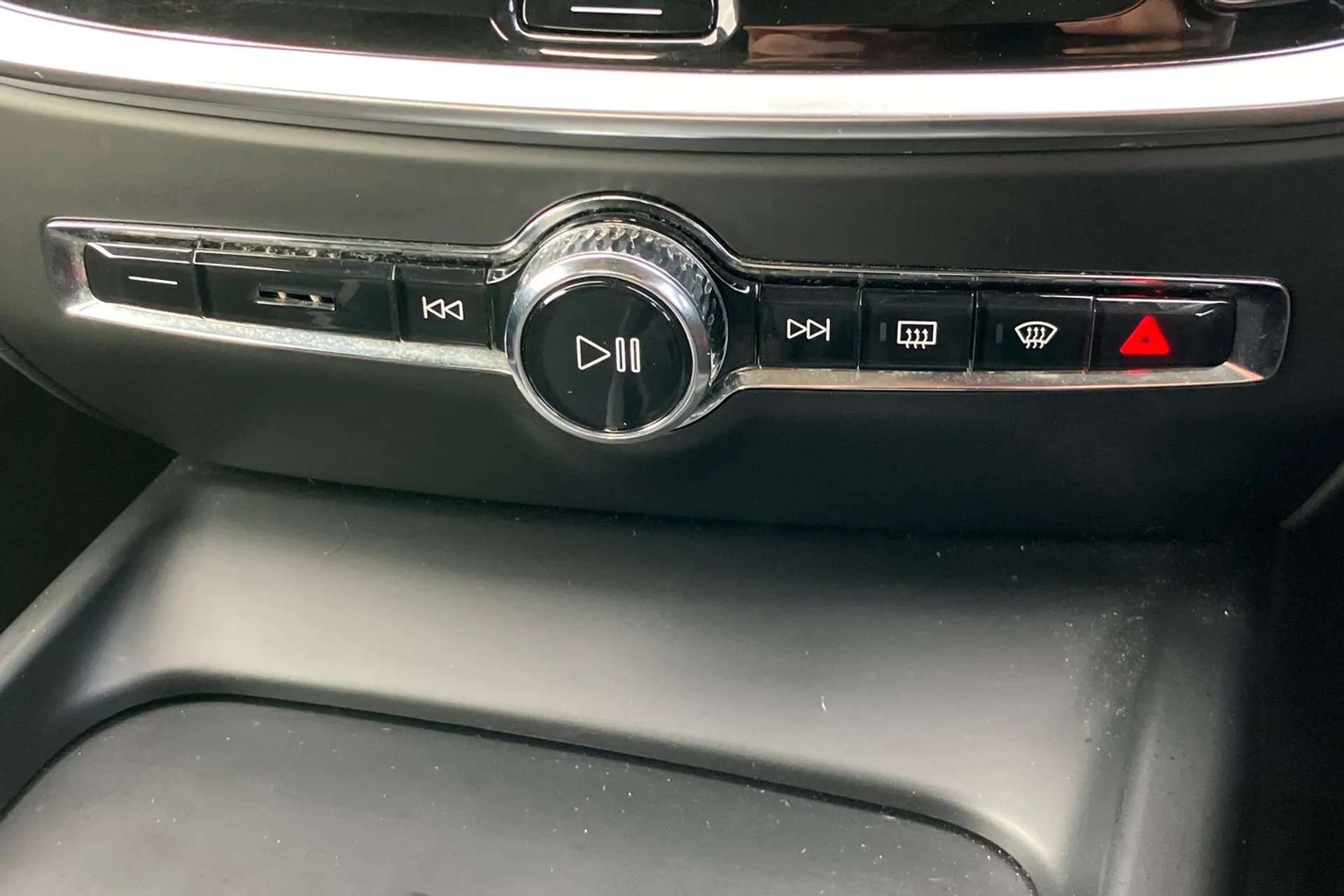 2019 VOLVO V60 2019 VOLVO V60