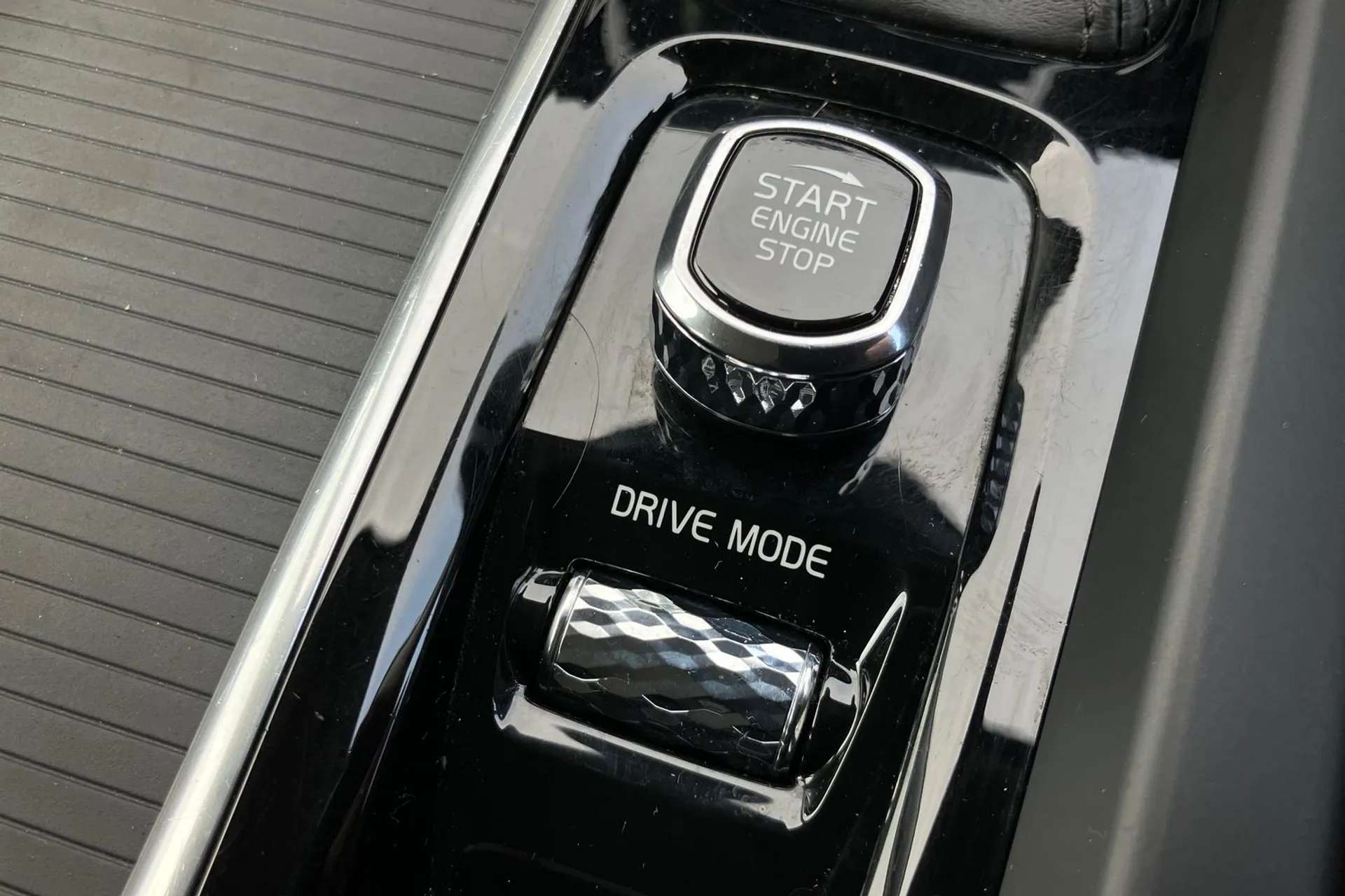 2019 VOLVO V60 2019 VOLVO V60