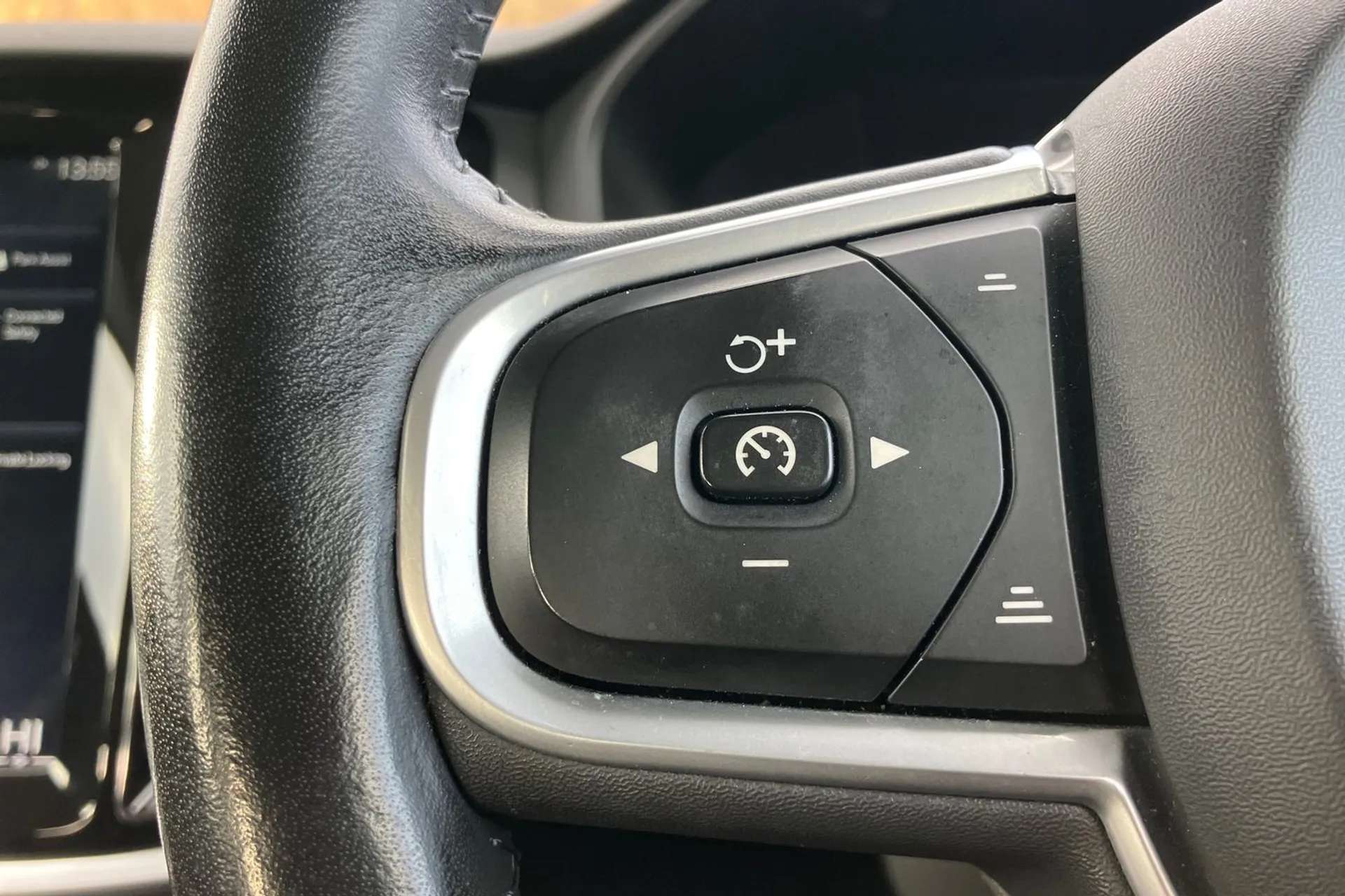 2019 VOLVO V60 2019 VOLVO V60