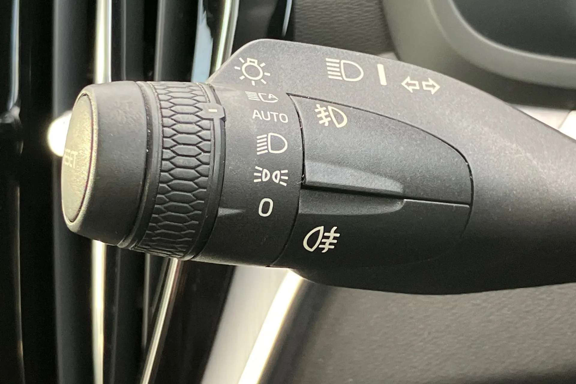 2019 VOLVO V60 2019 VOLVO V60