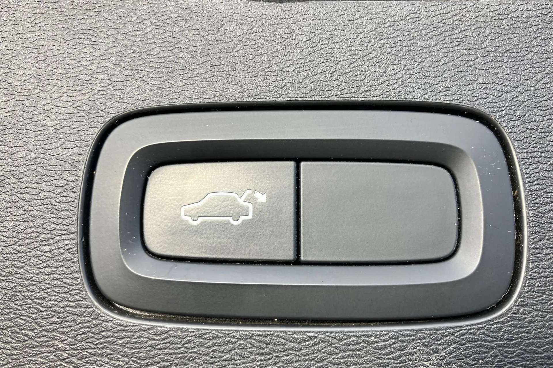 2019 VOLVO V60 2019 VOLVO V60