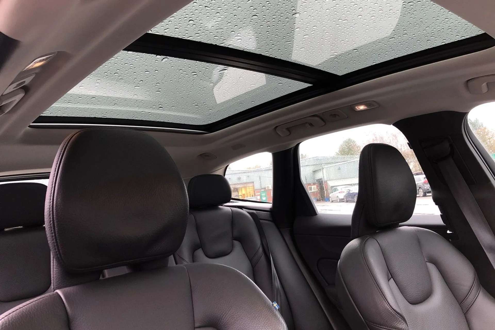 2022 VOLVO XC60 2022 VOLVO XC60