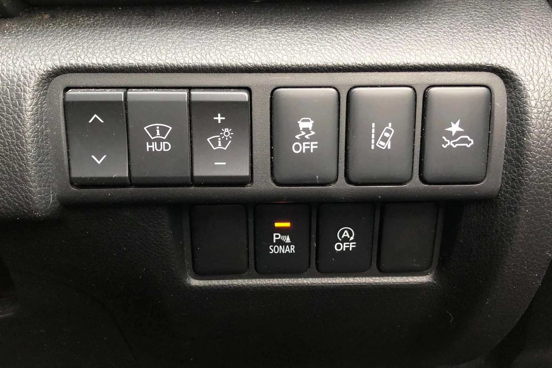 2018 MITSUBISHI ECLIPSE CROSS 2018 MITSUBISHI ECLIPSE CROSS