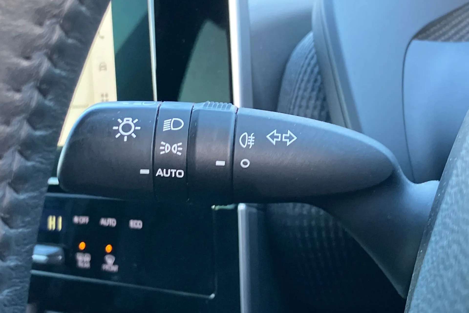 2023 TOYOTA BZ4X 2023 TOYOTA BZ4X