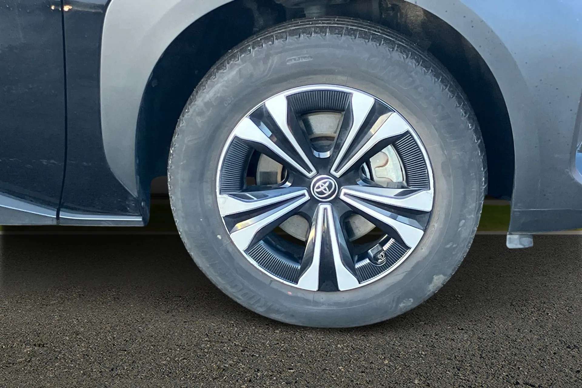 2023 TOYOTA BZ4X 2023 TOYOTA BZ4X