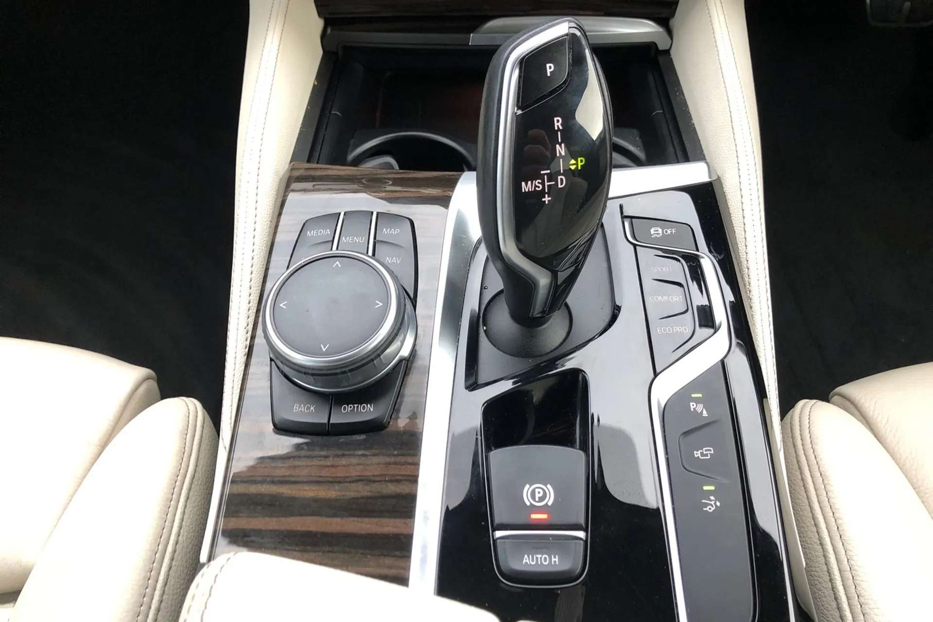 2018 BMW 6 SERIES GT 2018 BMW 6 SERIES GT