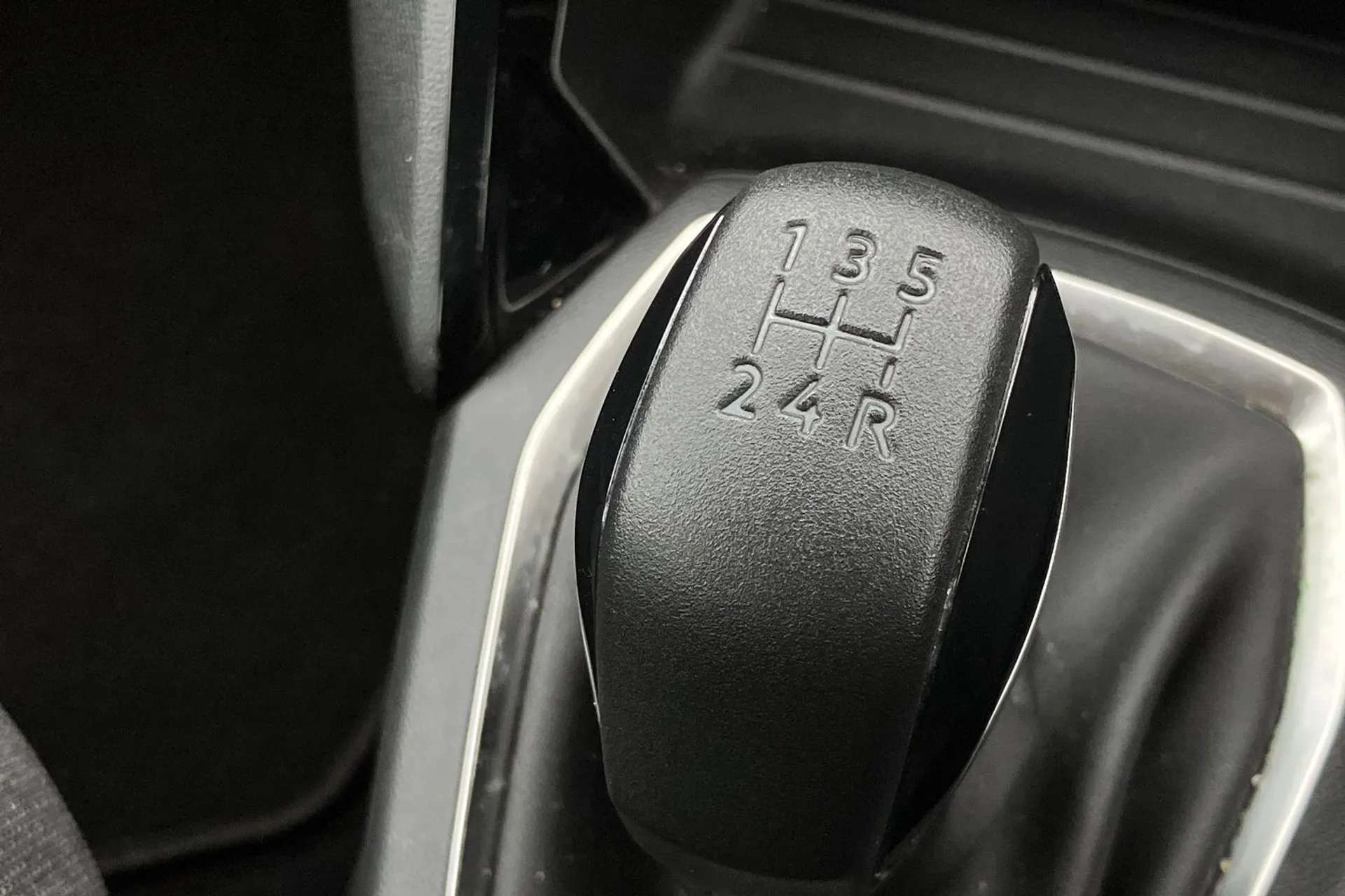 2020 PEUGEOT 208 2020 PEUGEOT 208