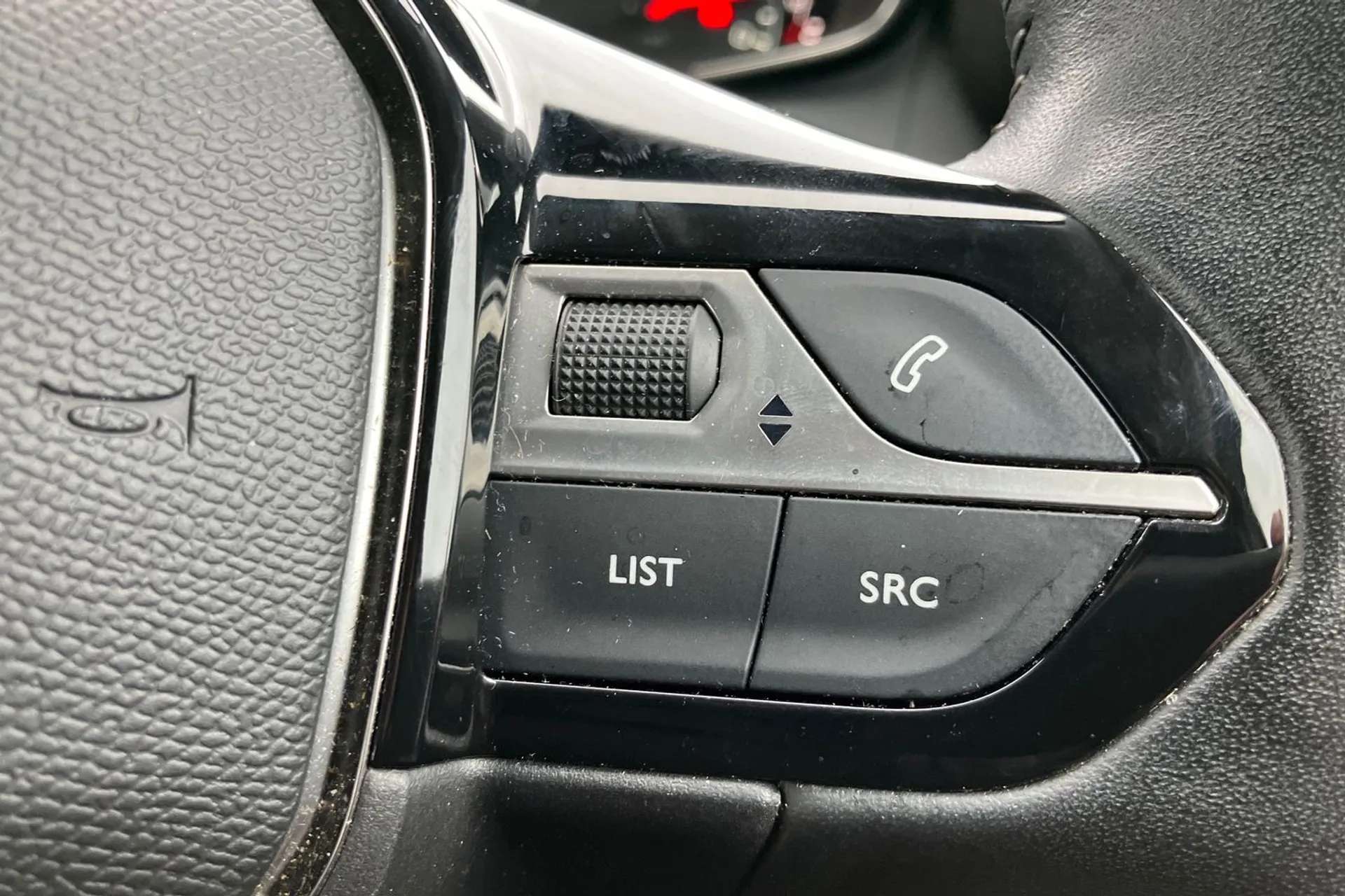 2020 PEUGEOT 208 2020 PEUGEOT 208