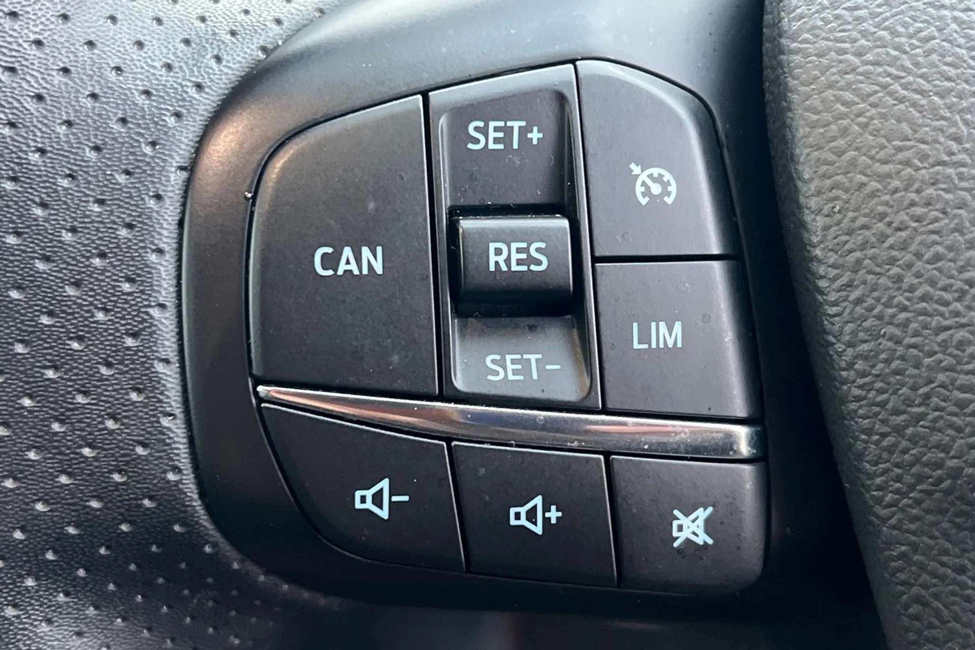 2022 FORD FOCUS 2022 FORD FOCUS