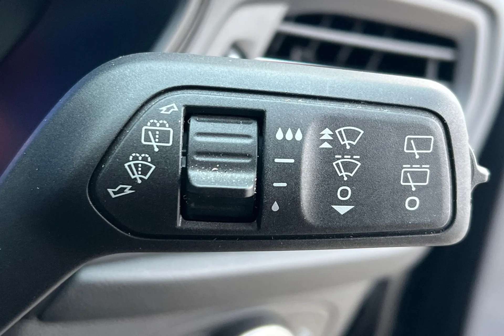 2022 FORD FOCUS 2022 FORD FOCUS