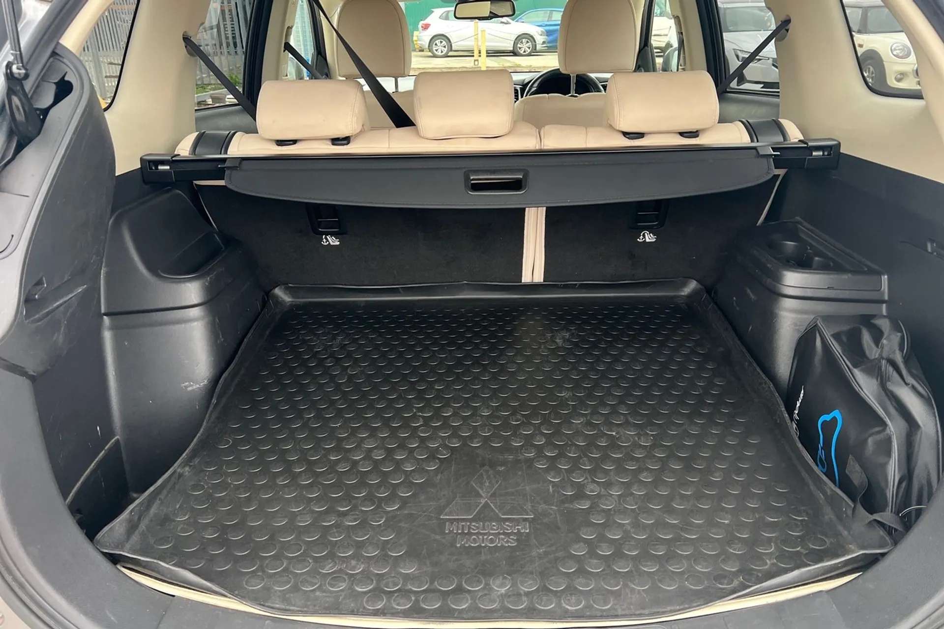 2017 MITSUBISHI OUTLANDER 2017 MITSUBISHI OUTLANDER