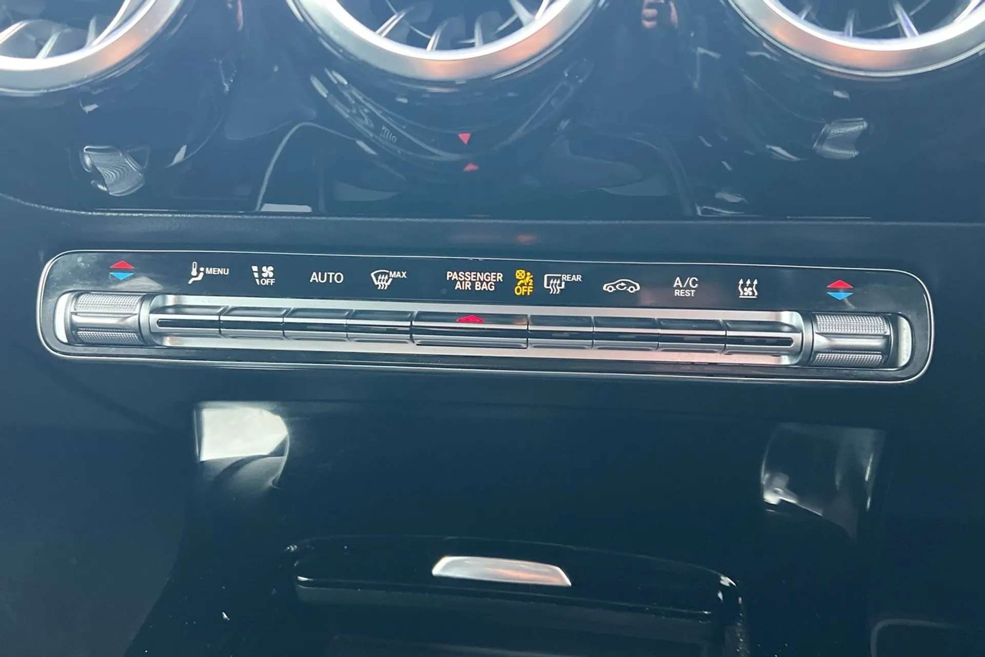 2022 MERCEDES-BENZ A CLASS 2022 MERCEDES-BENZ A CLASS