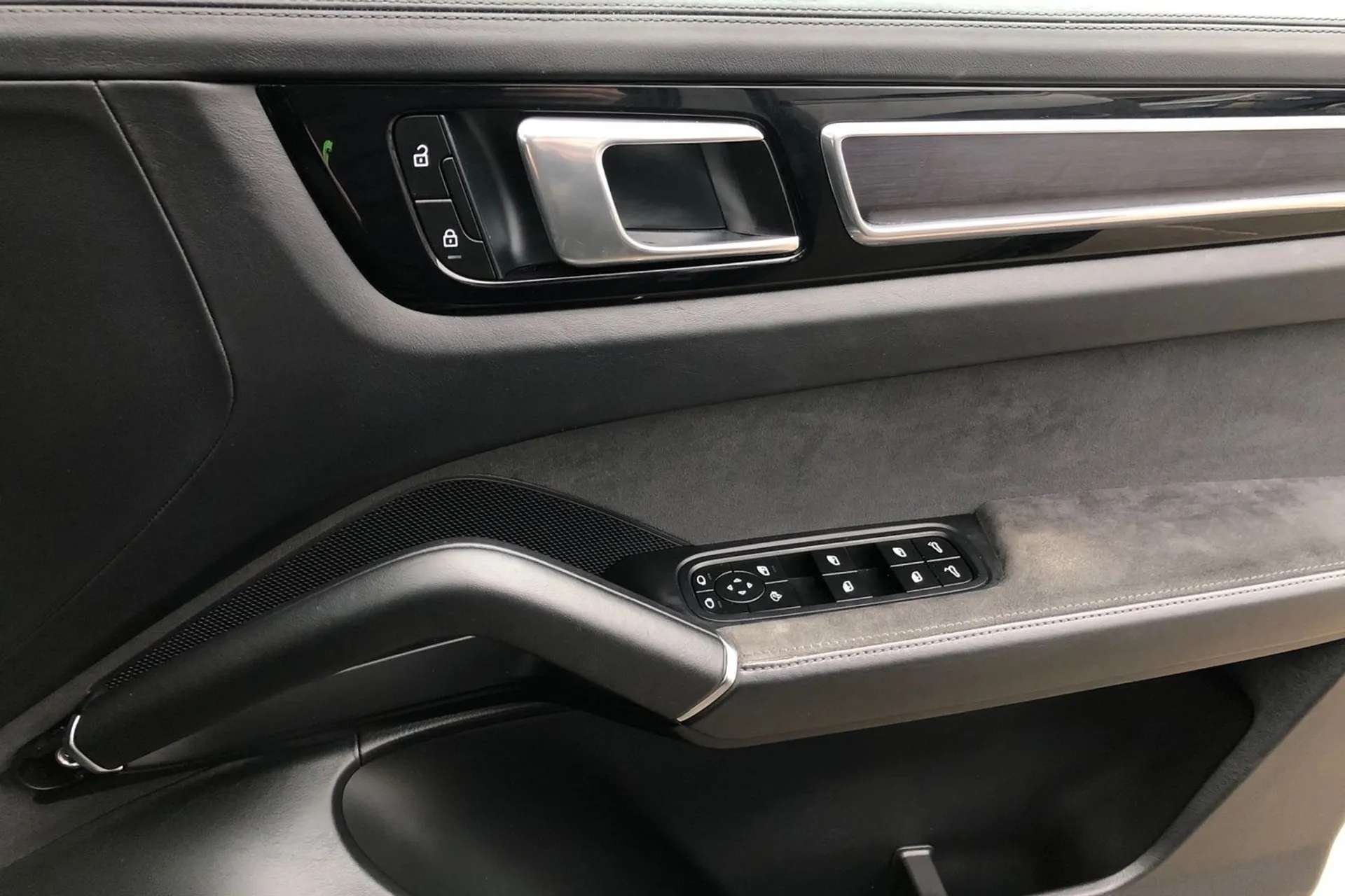 2022 PORSCHE CAYENNE 2022 PORSCHE CAYENNE