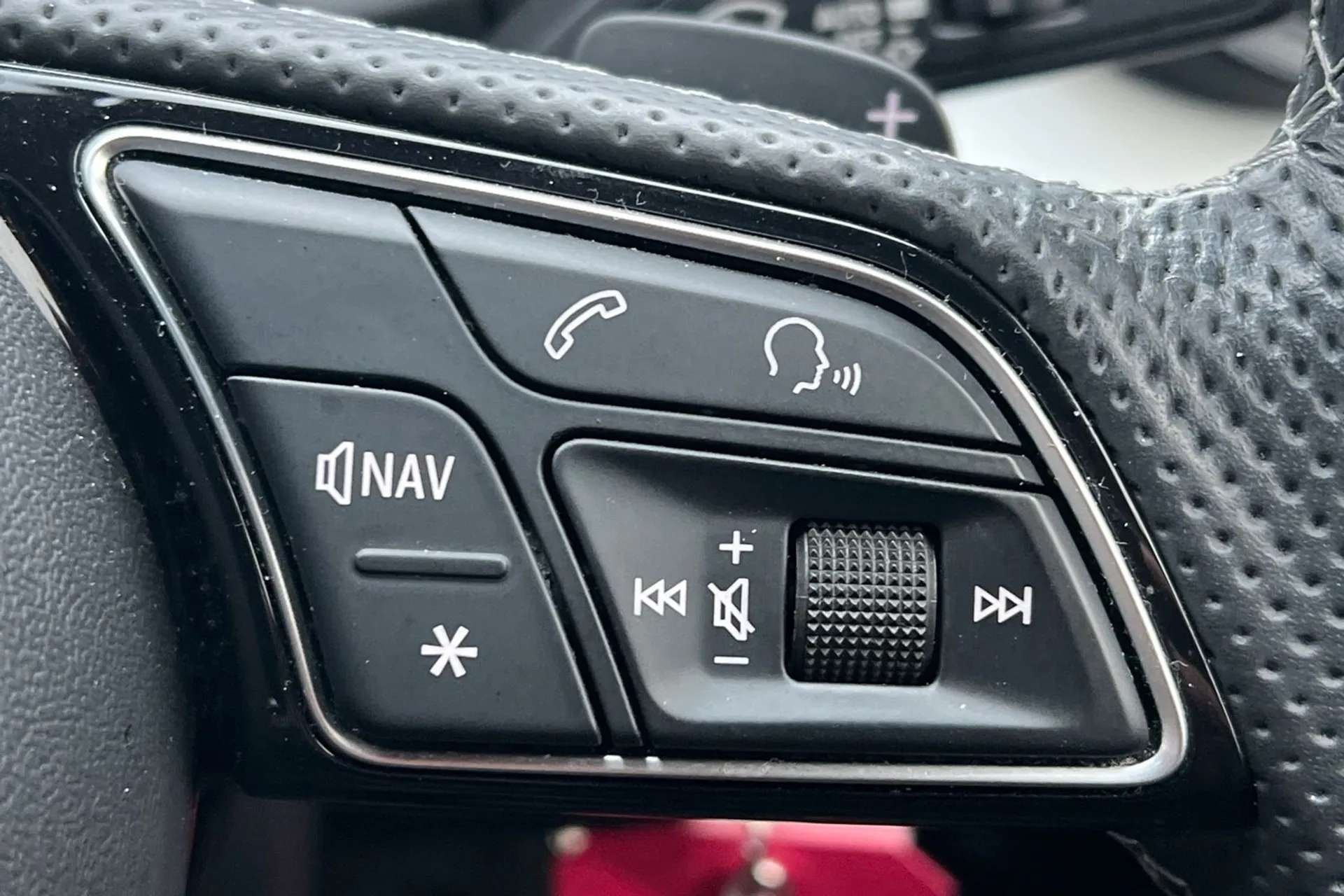 2021 AUDI Q2 2021 AUDI Q2