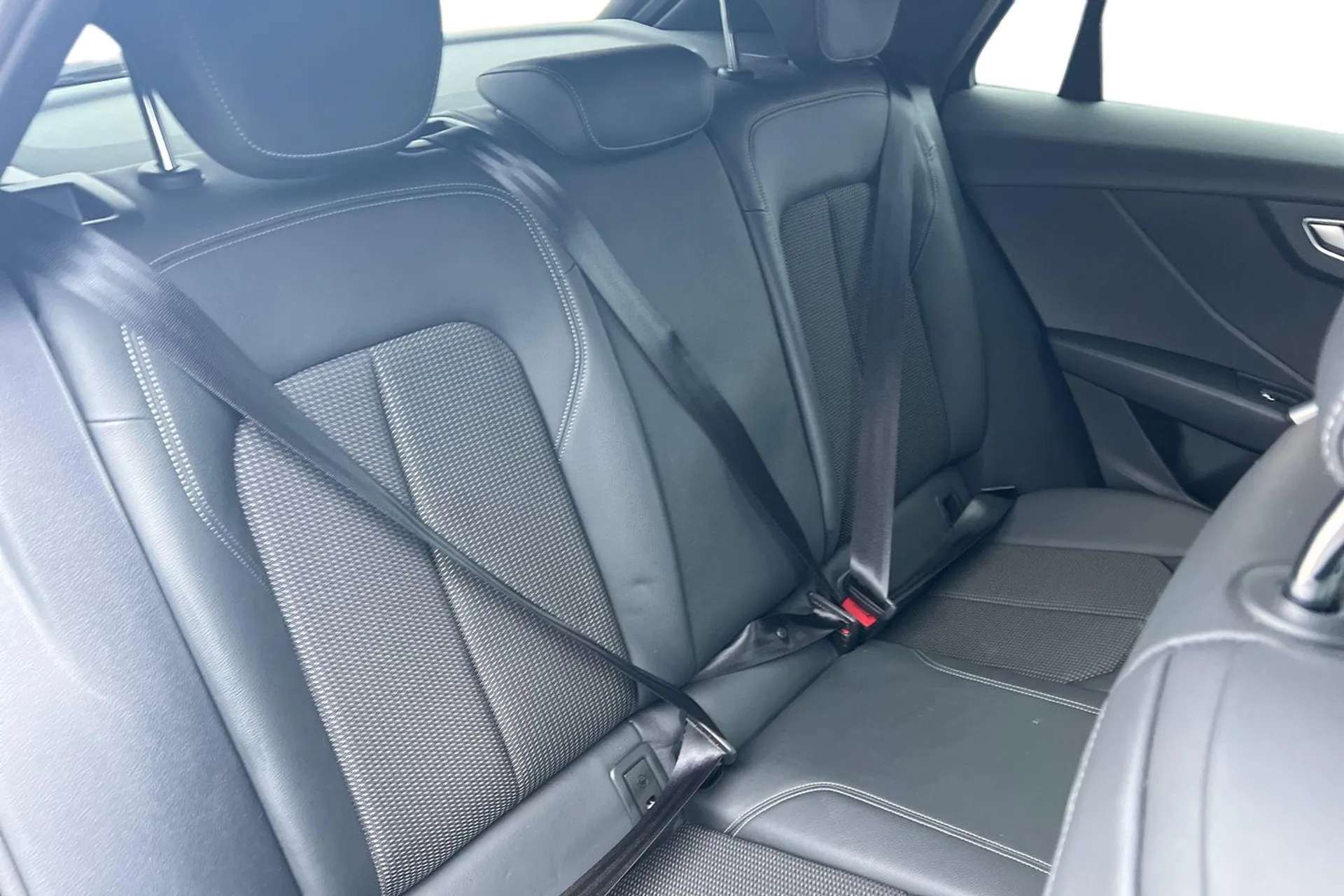 2021 AUDI Q2 2021 AUDI Q2