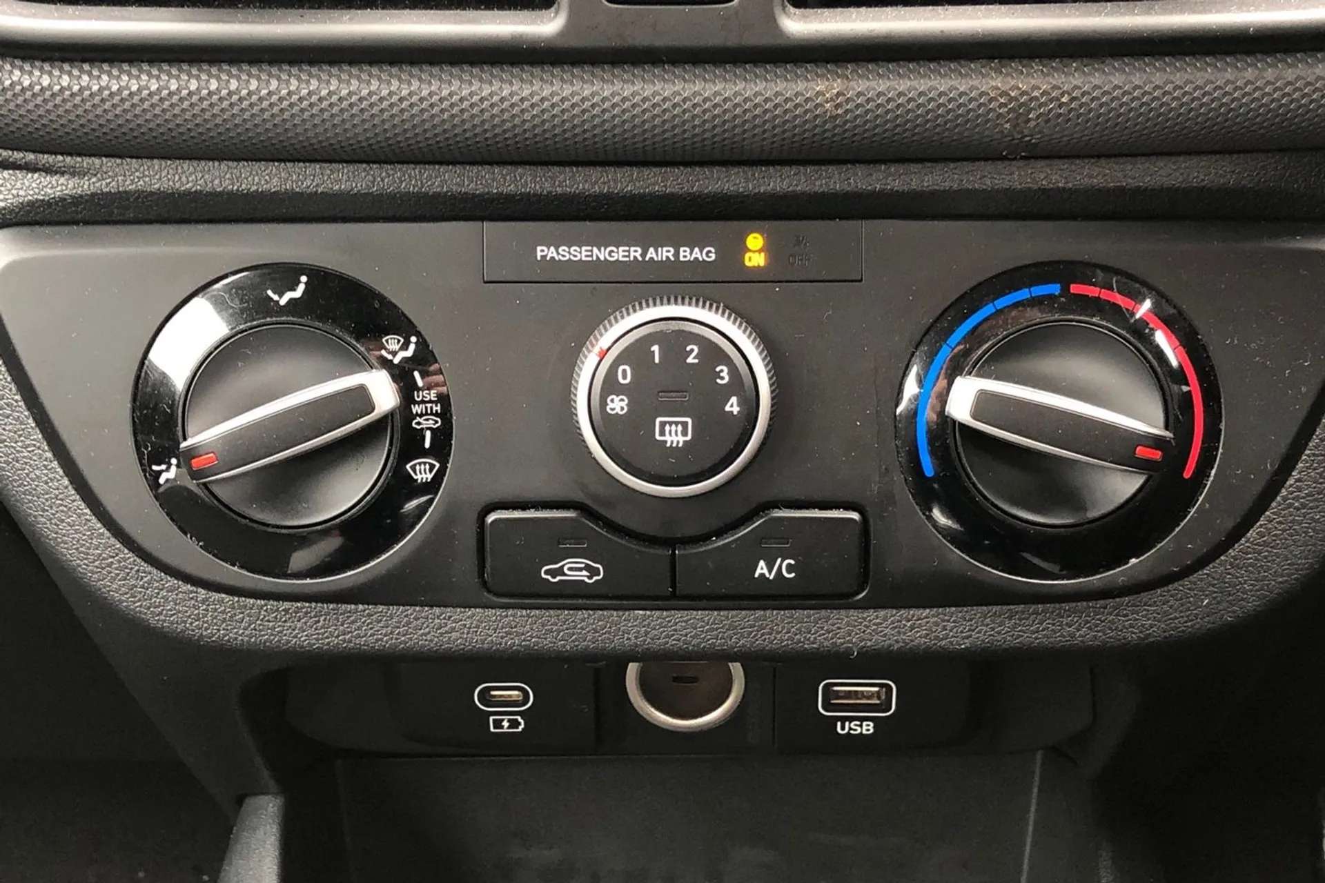 2024 HYUNDAI I10 2024 HYUNDAI I10