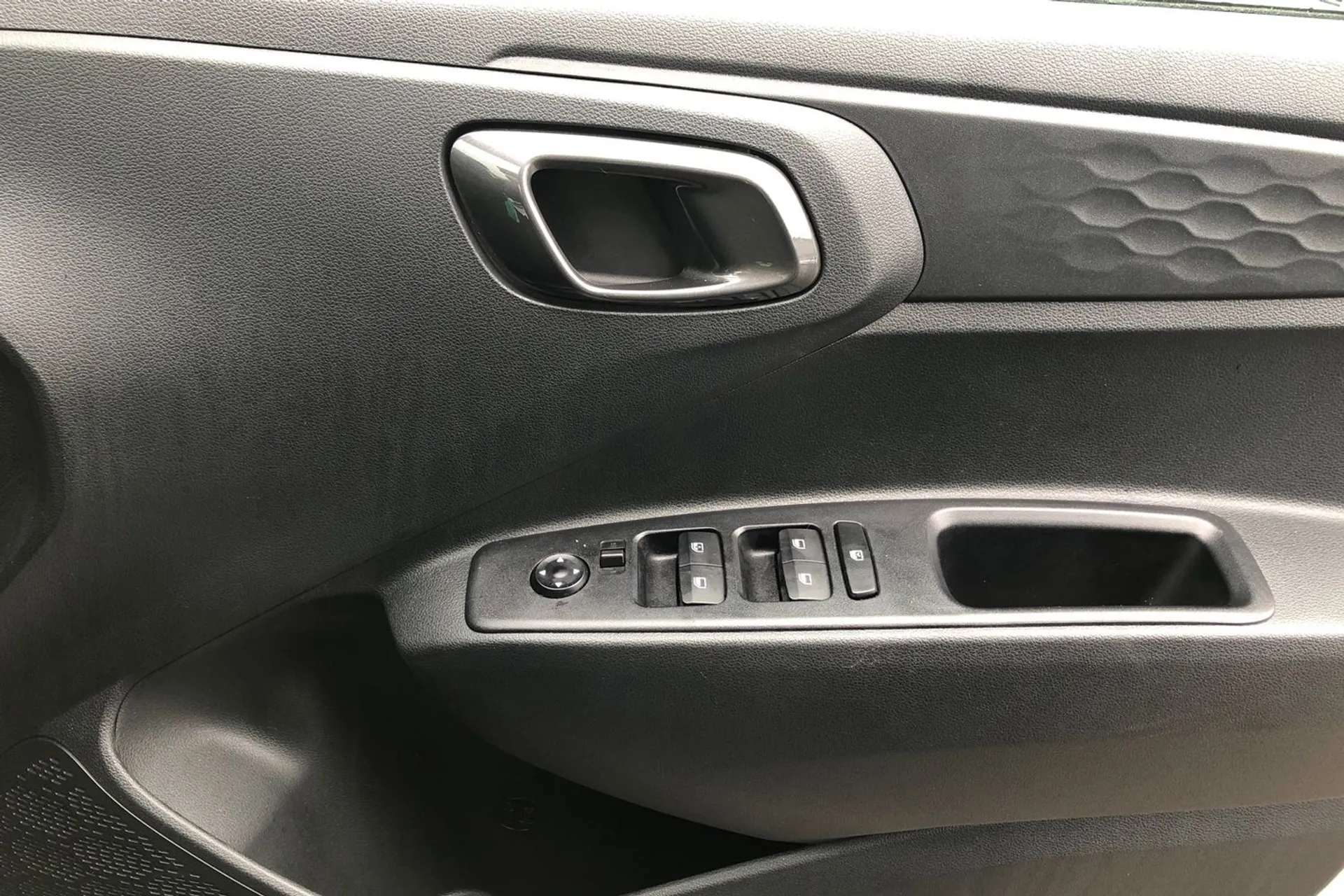 2024 HYUNDAI I10 2024 HYUNDAI I10