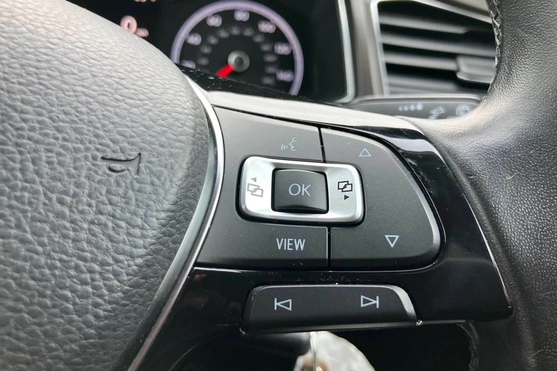 2019 VOLKSWAGEN T-ROC 2019 VOLKSWAGEN T-ROC