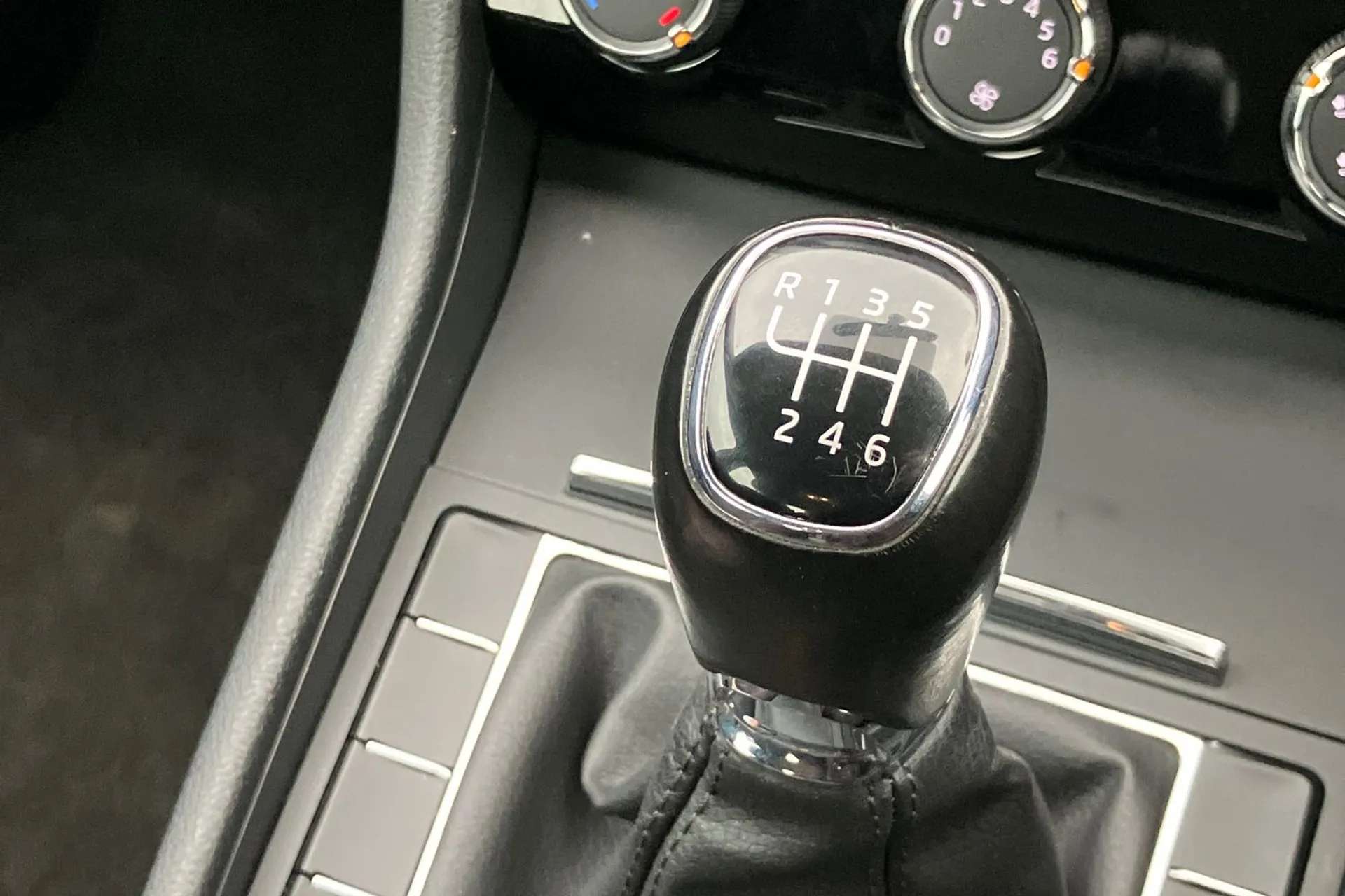 2019 SKODA SUPERB 2019 SKODA SUPERB