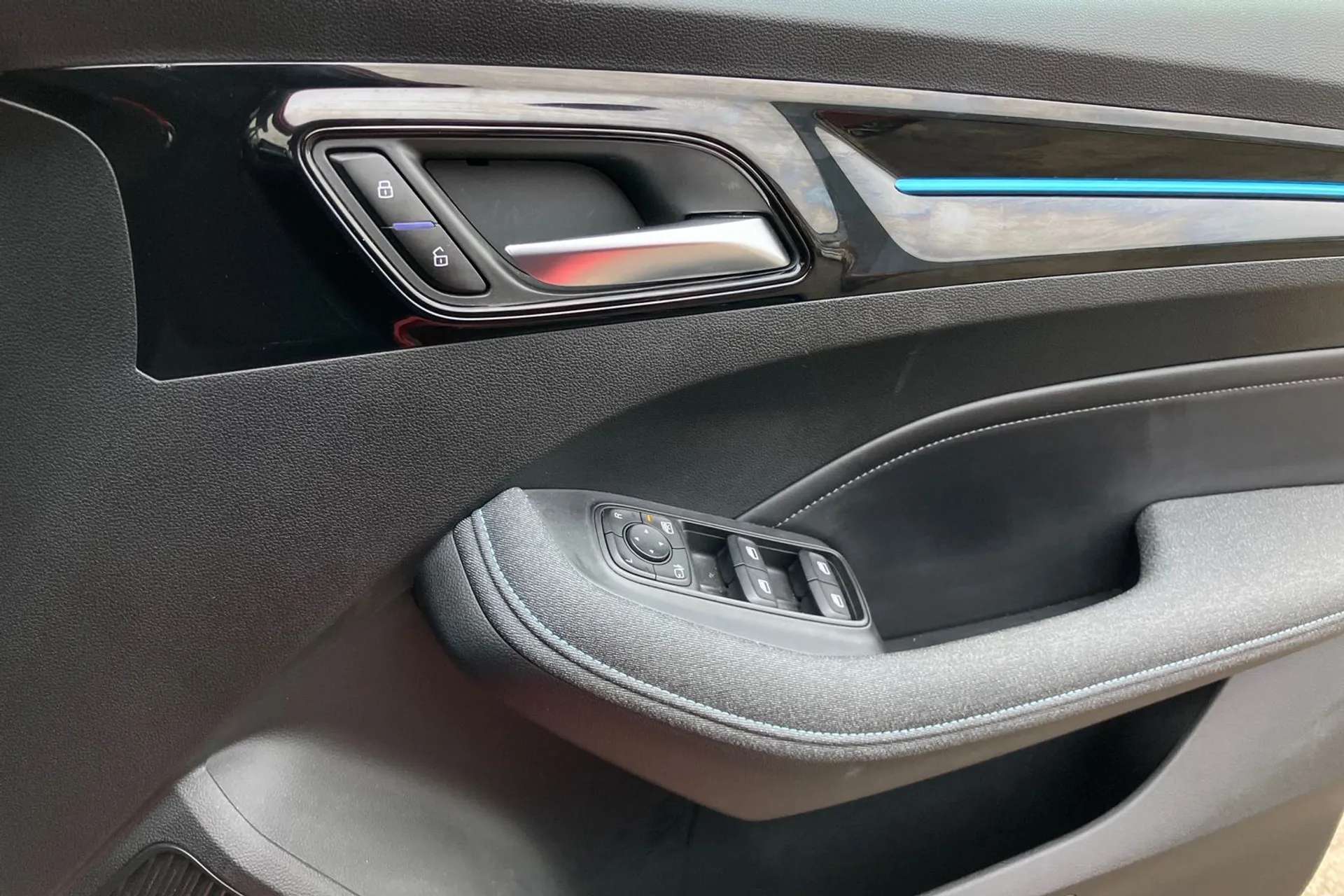 2024 MG MOTOR UK MG5 2024 MG MOTOR UK MG5