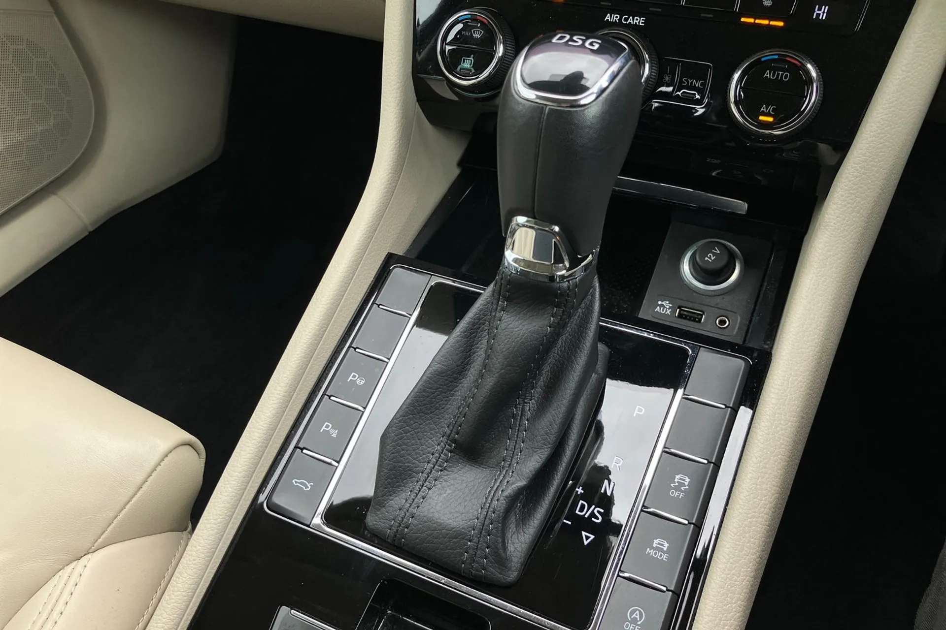 2017 SKODA SUPERB 2017 SKODA SUPERB