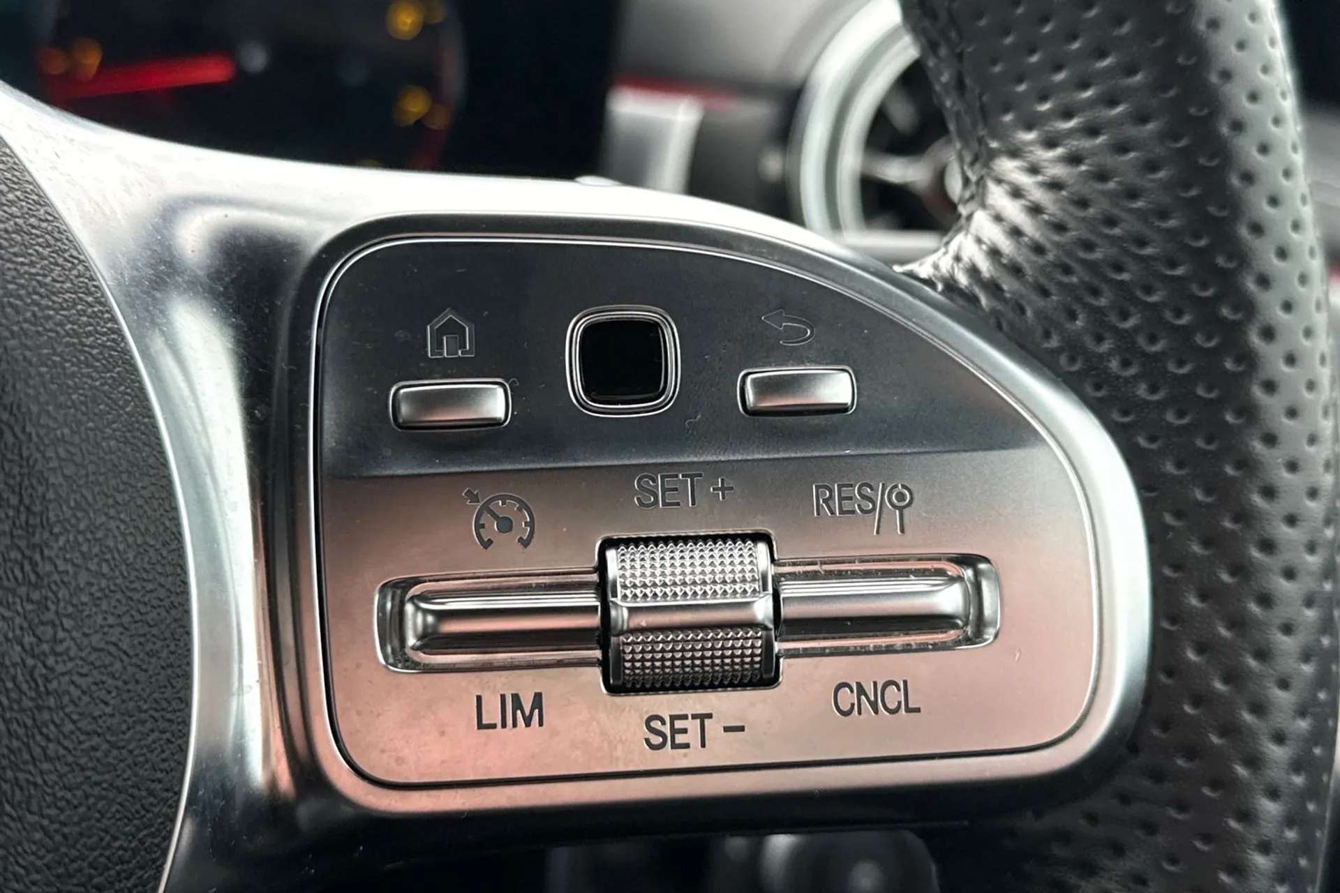 2021 MERCEDES-BENZ A CLASS 2021 MERCEDES-BENZ A CLASS