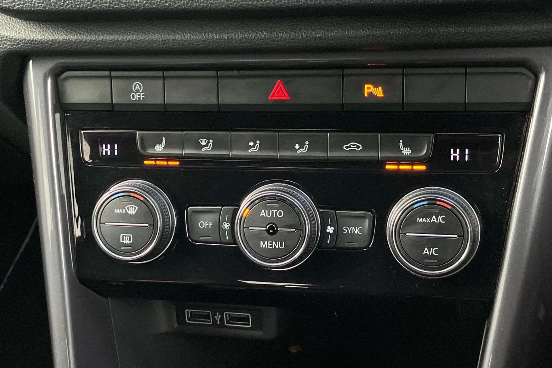 2020 VOLKSWAGEN T-ROC 2020 VOLKSWAGEN T-ROC