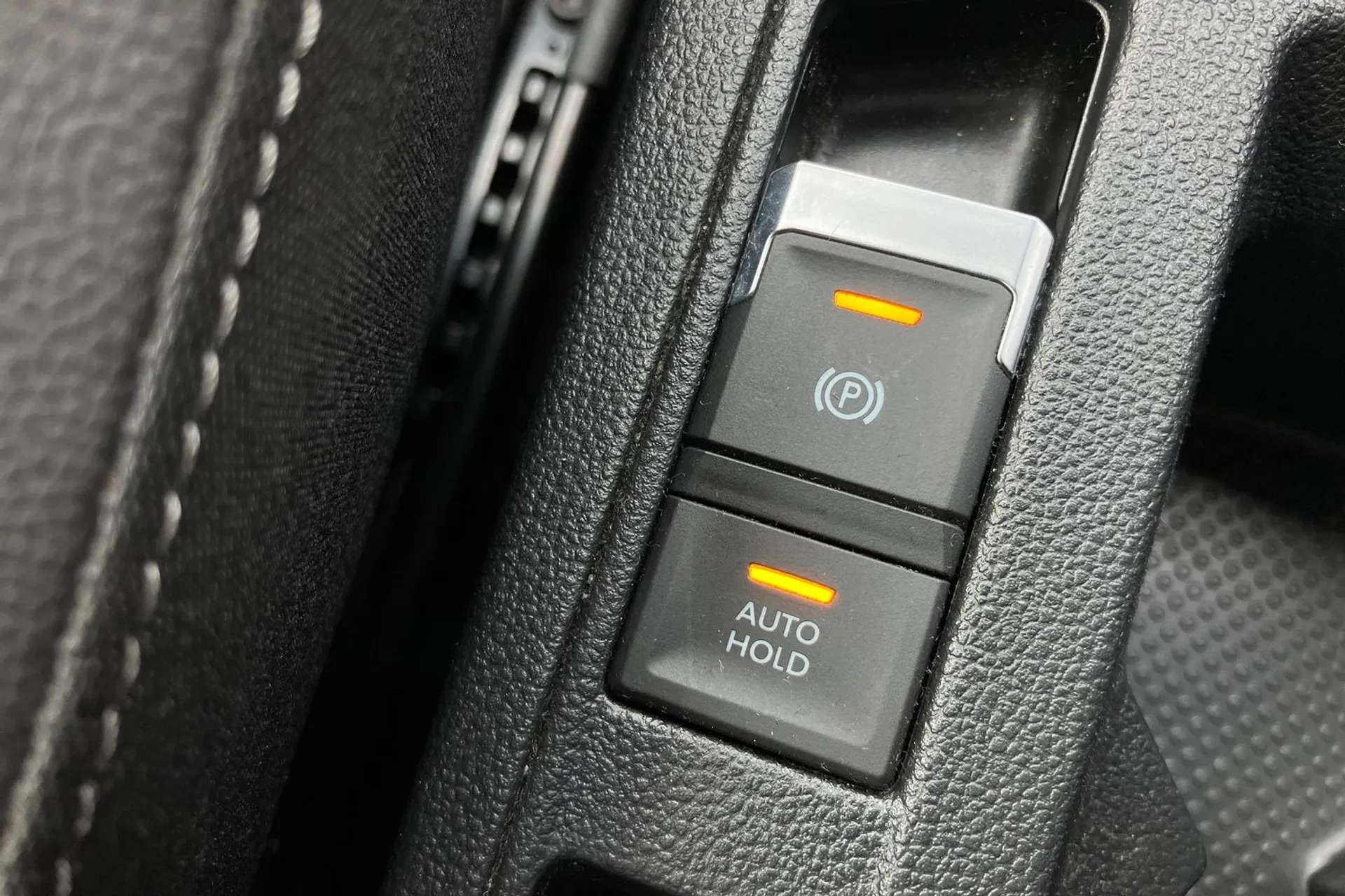 2020 VOLKSWAGEN T-ROC 2020 VOLKSWAGEN T-ROC