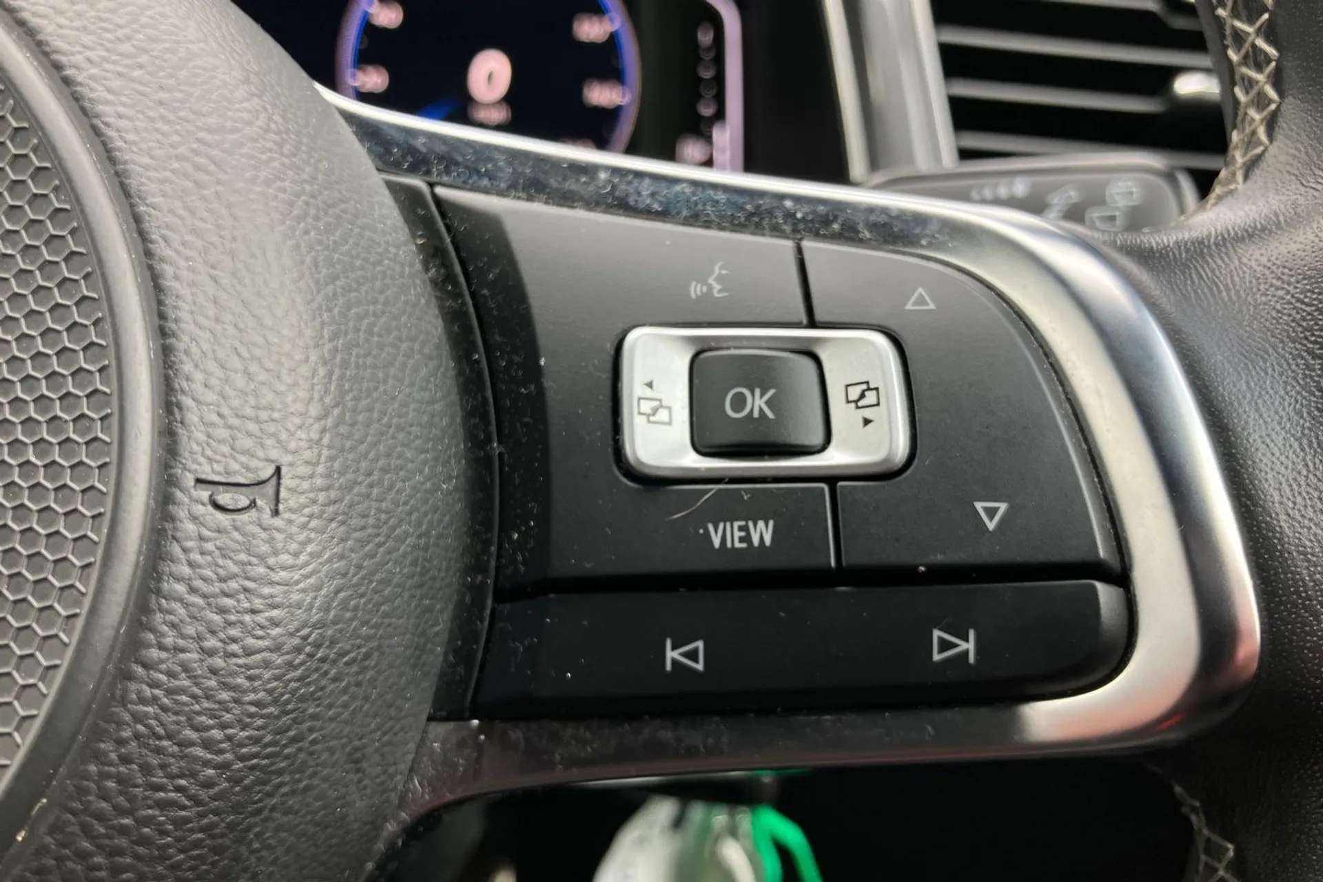 2020 VOLKSWAGEN T-ROC 2020 VOLKSWAGEN T-ROC