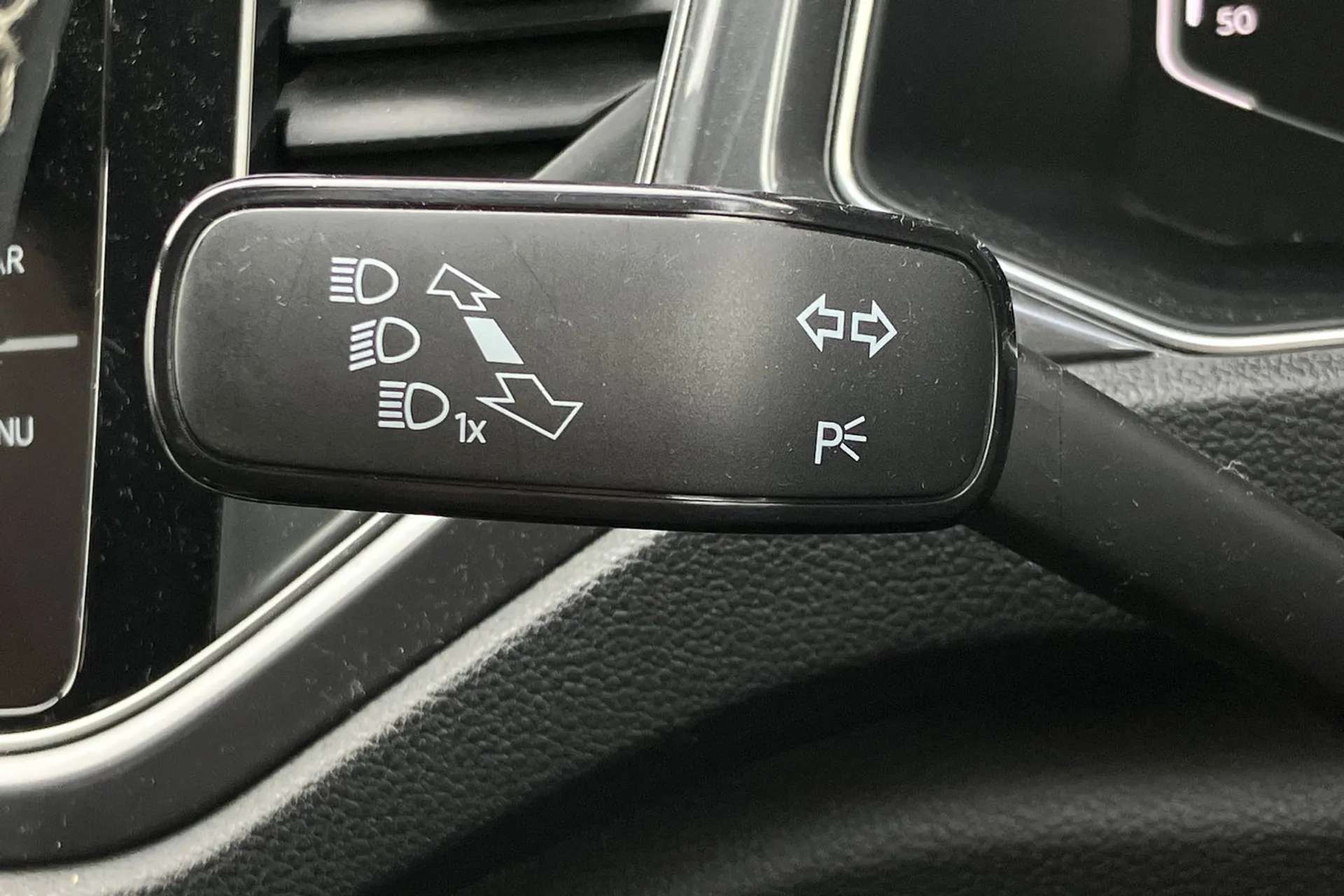 2020 VOLKSWAGEN T-ROC 2020 VOLKSWAGEN T-ROC