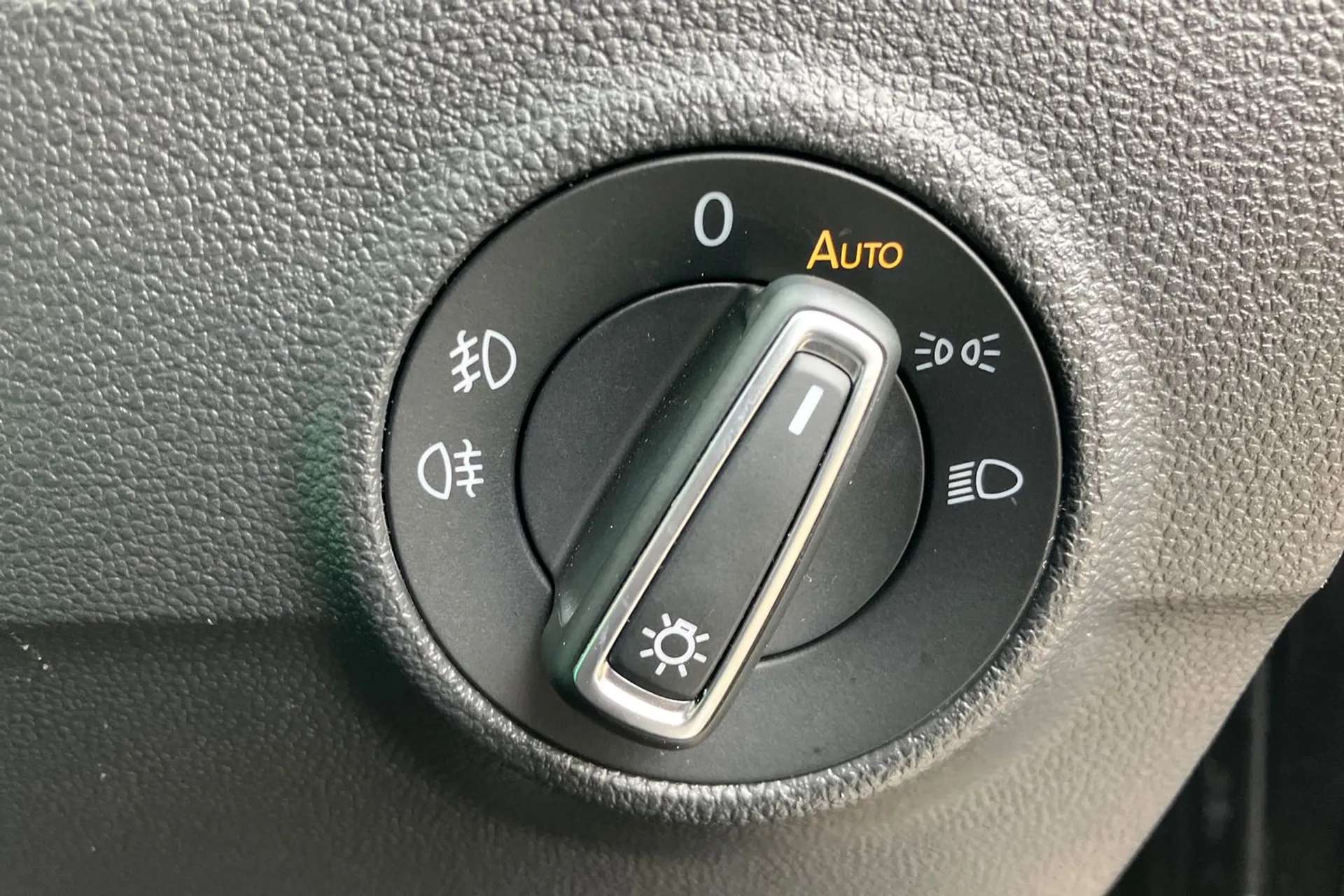 2020 VOLKSWAGEN T-ROC 2020 VOLKSWAGEN T-ROC