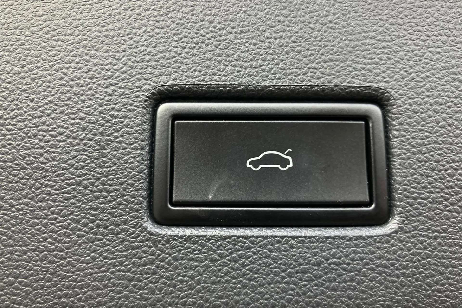 2020 VOLKSWAGEN T-ROC 2020 VOLKSWAGEN T-ROC