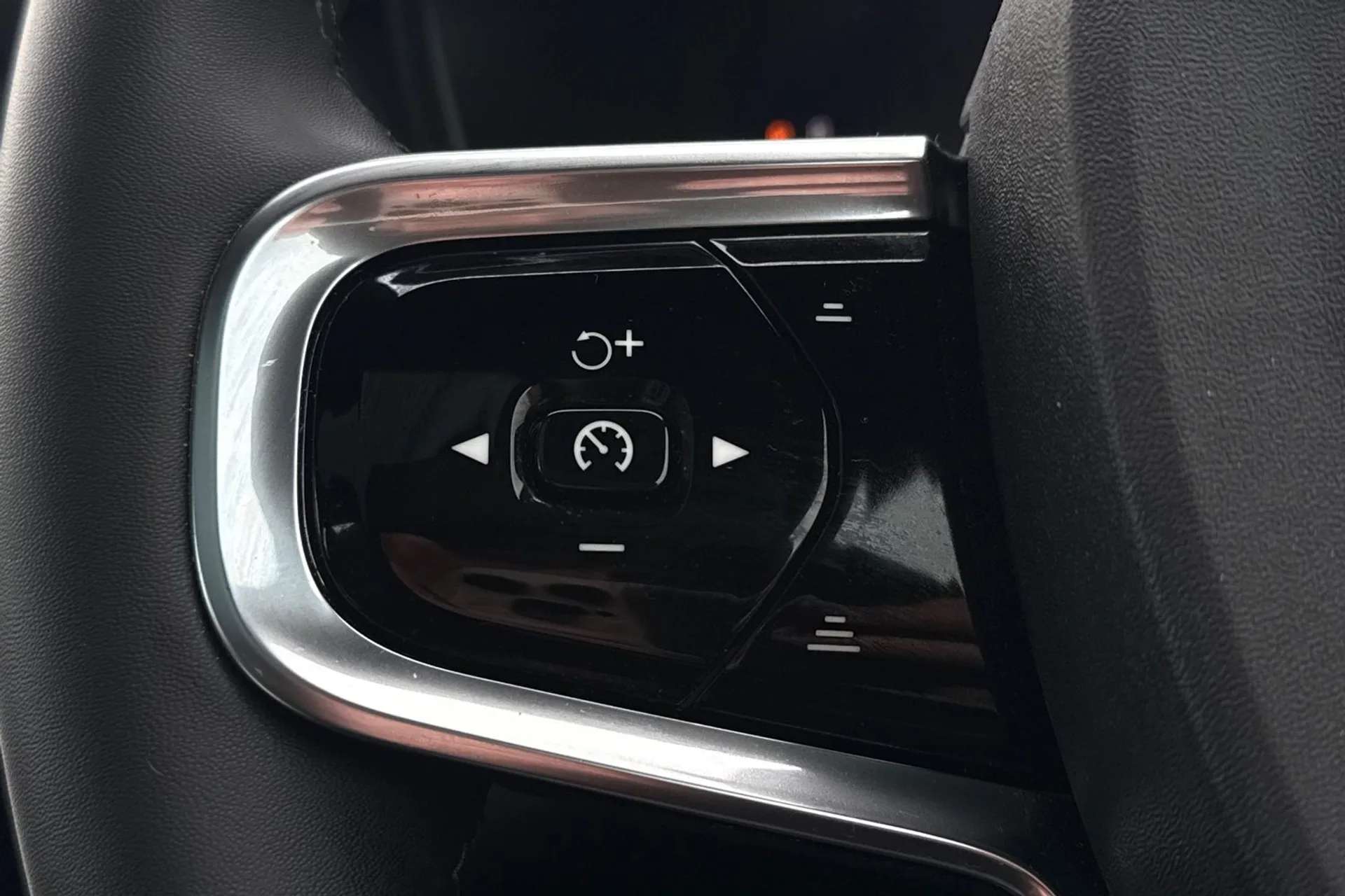 2021 POLESTAR 2 2021 POLESTAR 2